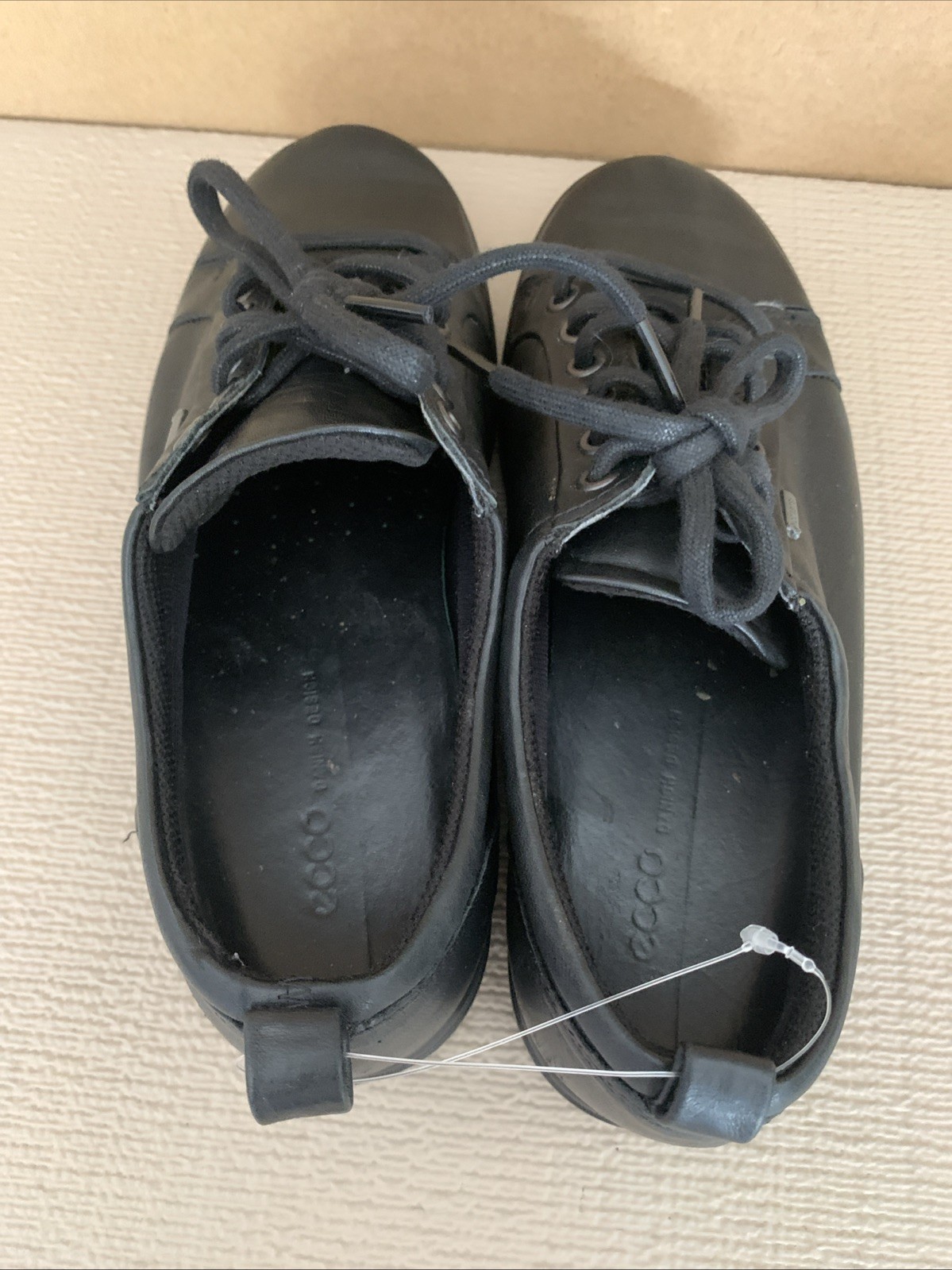 ECCO Soft 7 Gore-Tex Black Leather Sneakers Women’s 39 US 8 Casual Shoes