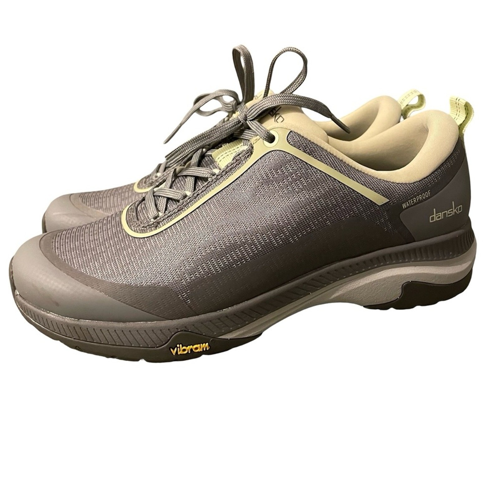 Dansko Women’s Makayla Hiking Shoes Waterproof Gray Vibram  Size 8