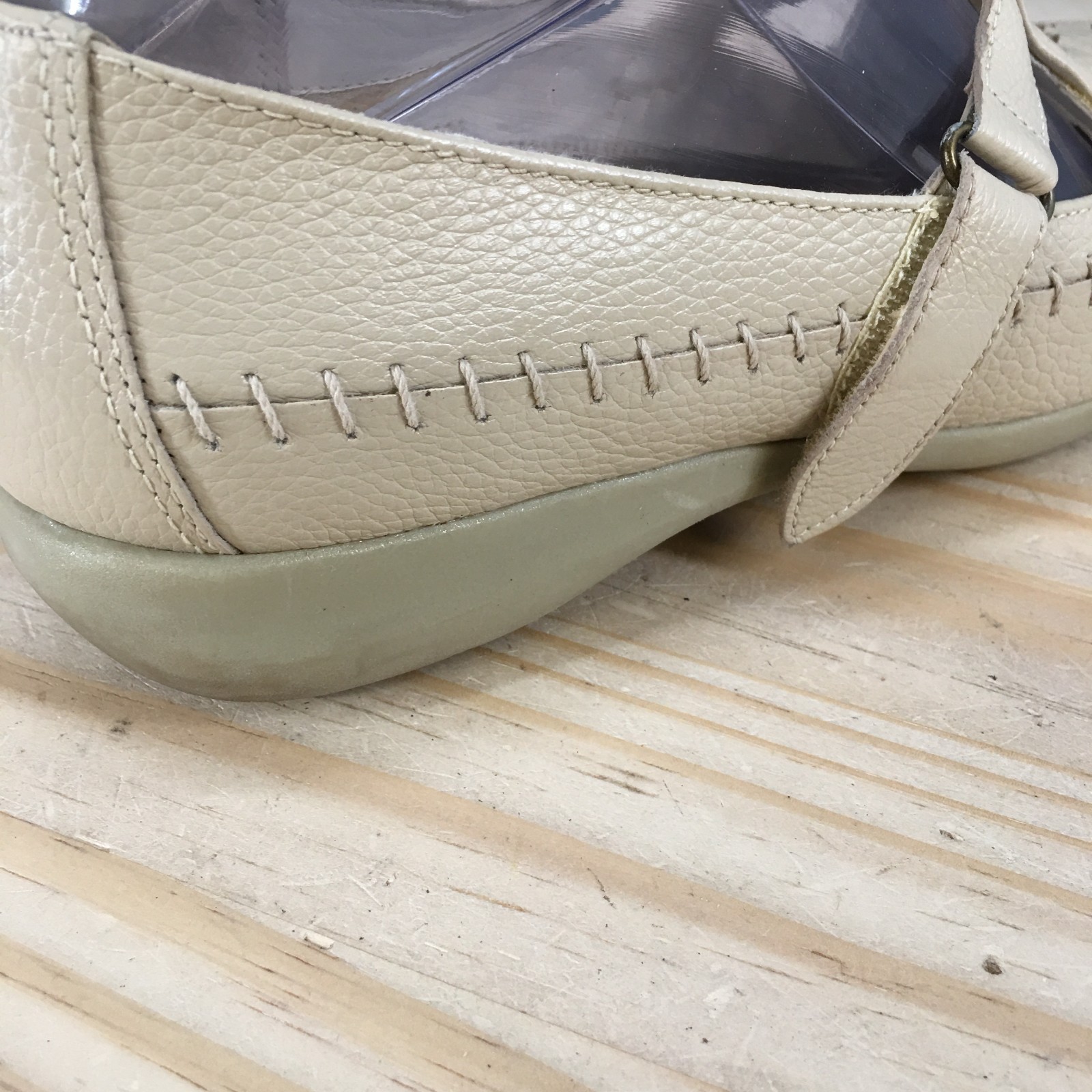 Mushrooms Shoes Womens 7 M Beige Mary Jane Leather Woven Casual Hook & Loop Low