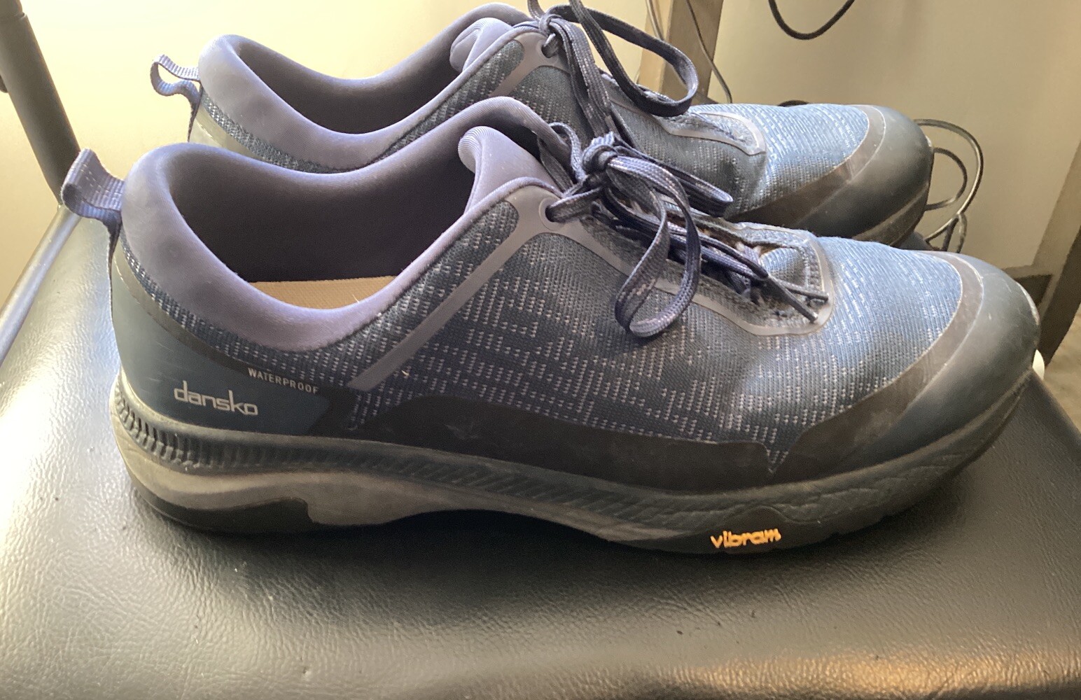 Dansko Women’s Makayla Hiking Shoes Waterproof Blue Vibram Soles EU 41 US 10.5