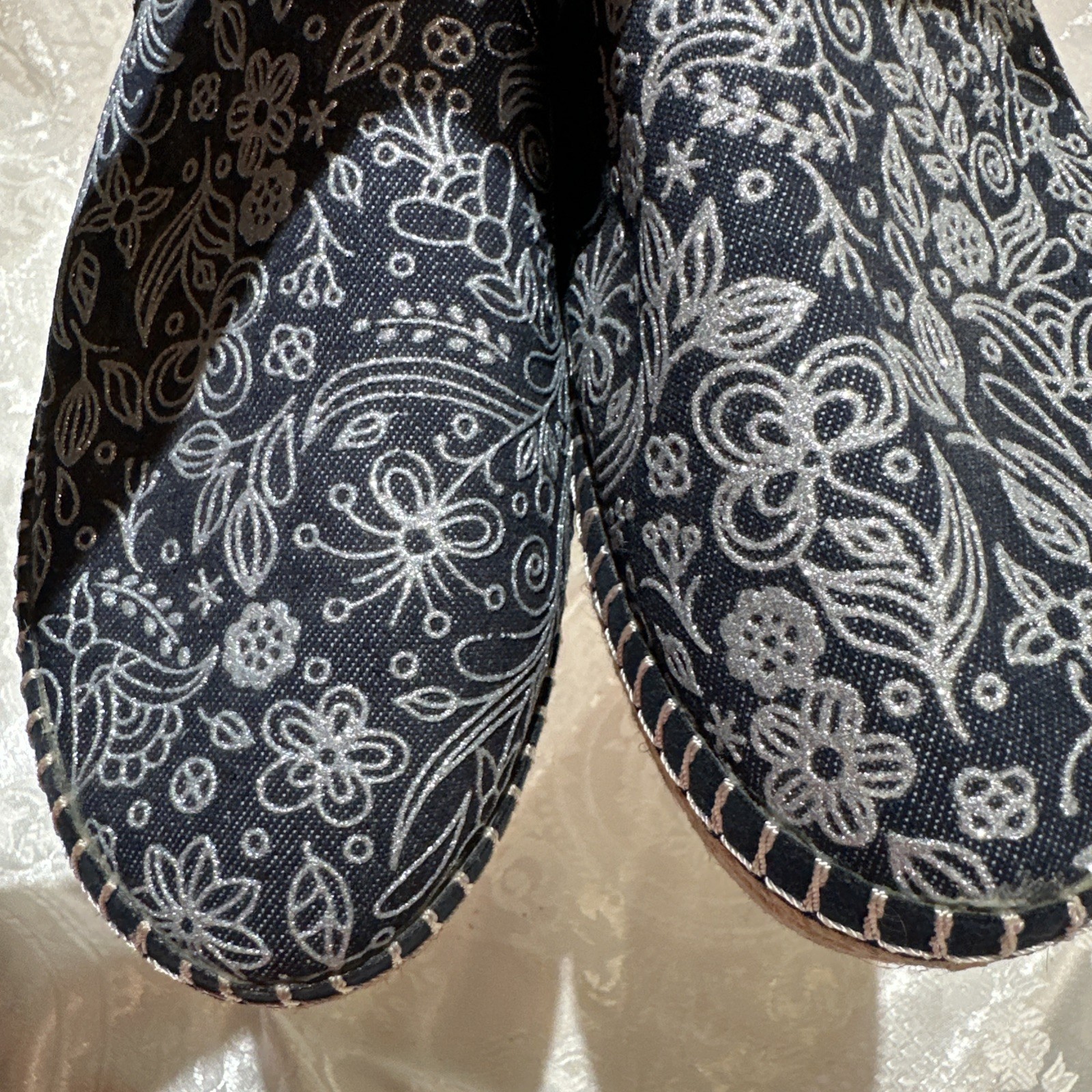 A.M Slip On Sneakers Made In Mexico Size 8