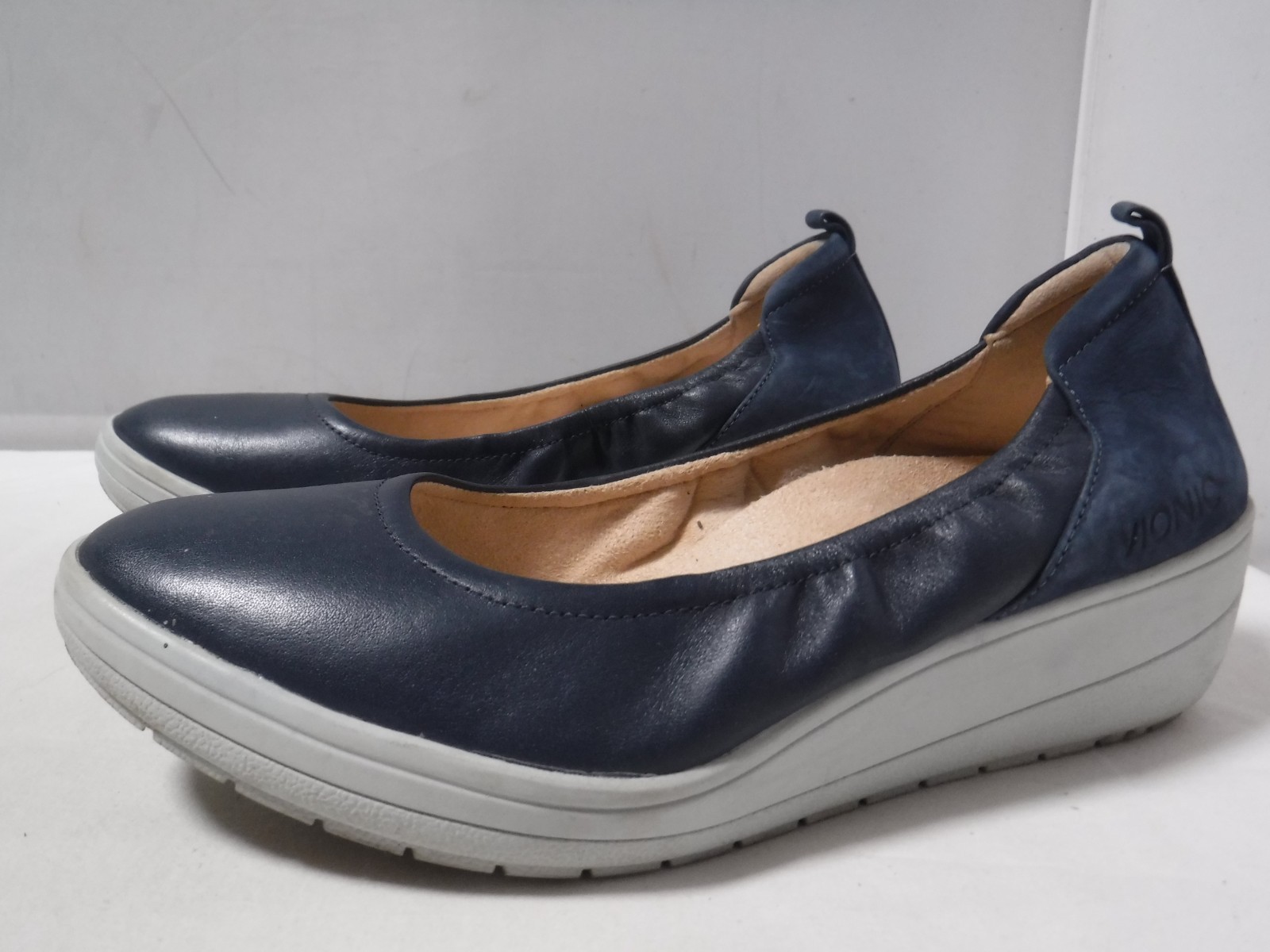 GA2 Women’s VIONIC Jacey Navy Blue Leather Comfort Wedge Career Shoes Sz 8