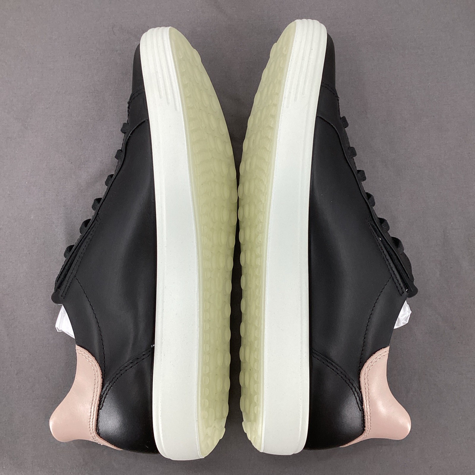 ECCO Women’s Soft 7 Sneaker in Black Leather Size 9-9.5 US 40 EU BNIB