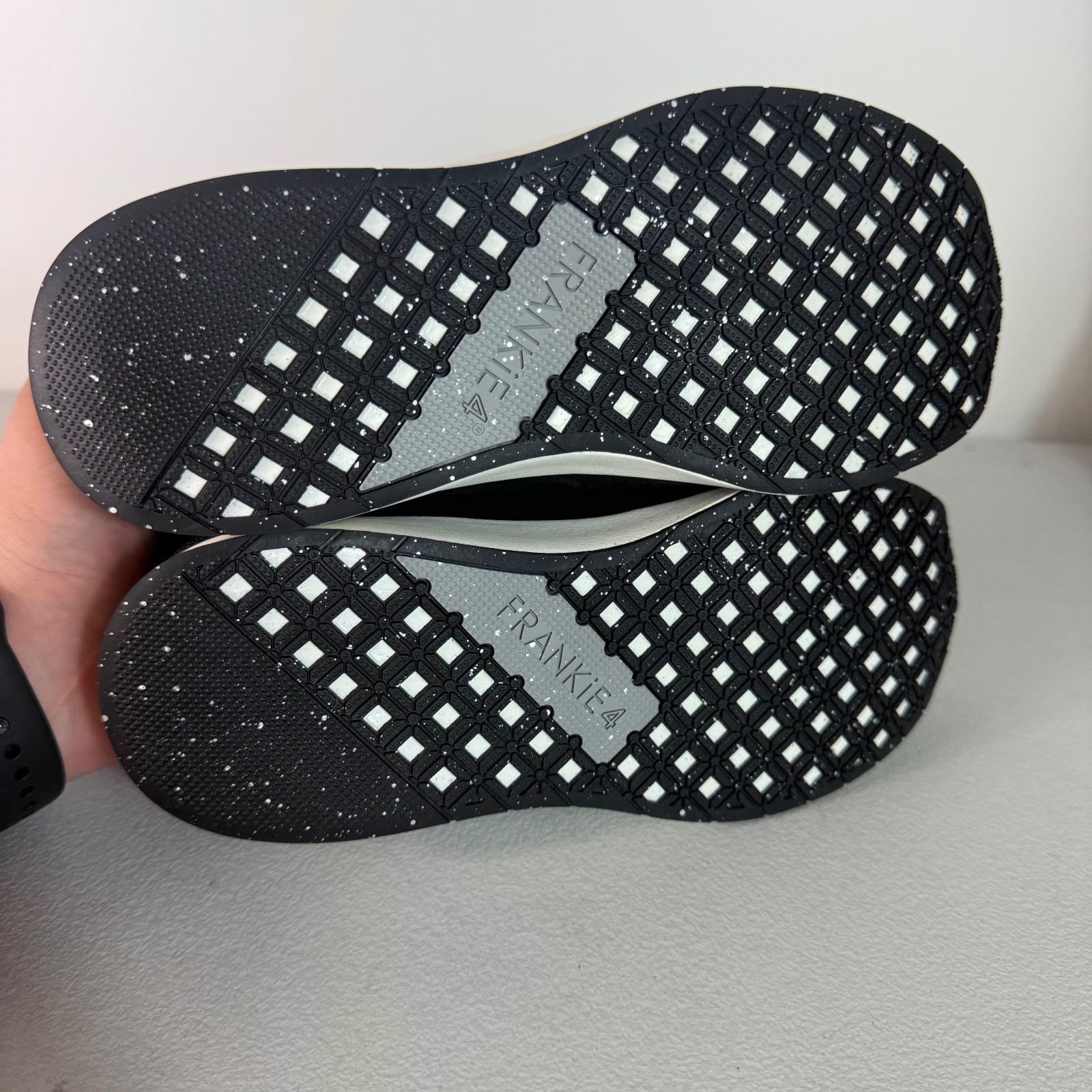 Frankie4 Trixie II Shoes Women’s US 7.5 UK 5 Comfort Low Top Black