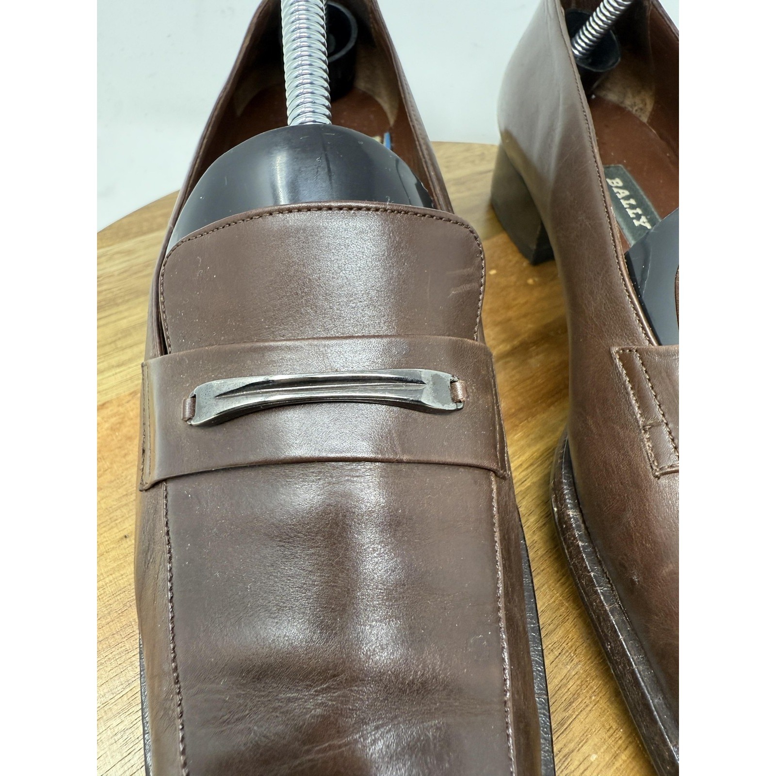 Bally Shoes Mens Size 10.5 Brown Leather Metal Bit Loafers Dress Slip On Vibram