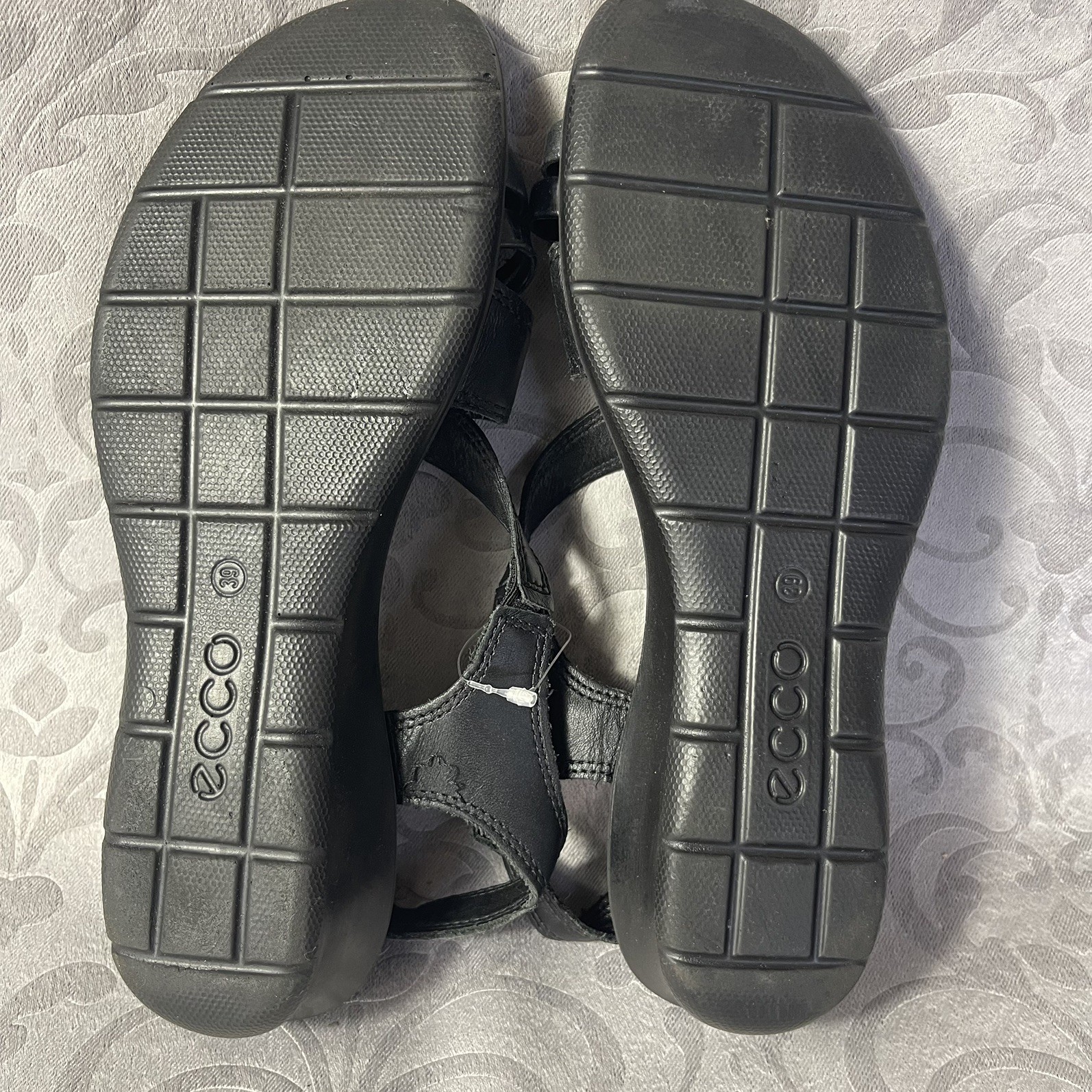 Ecco Black Leather Hoop & Loop Lightweight Strappy Sandals Sz 7.5