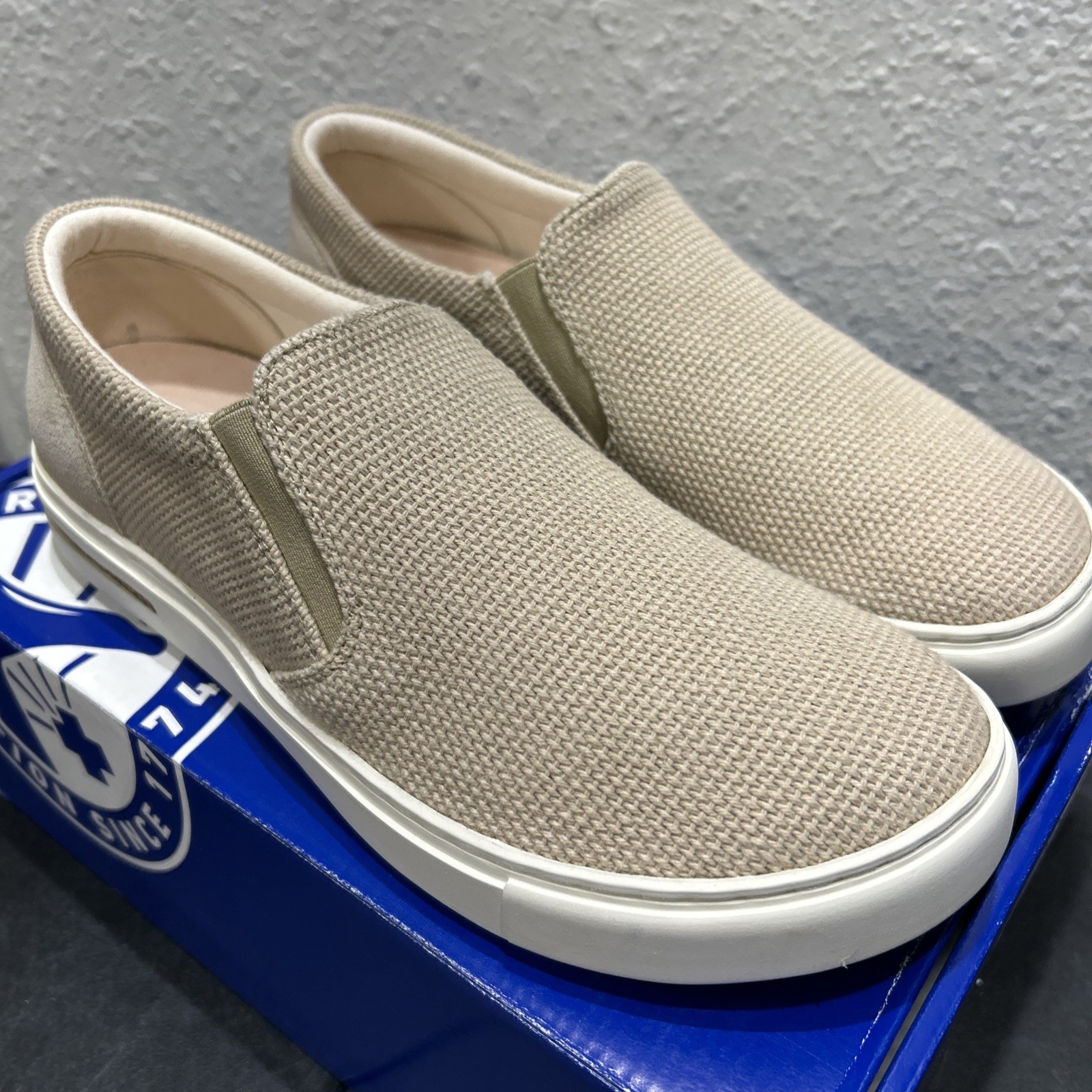 BIRKENSTOCK Oswego Casual Slip-On Shoe Unisex Size US M7/W9 Narrow Fit