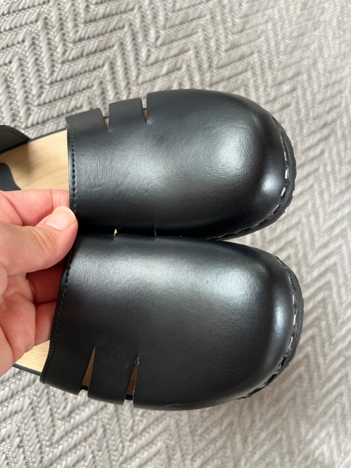 VERKA Clogs LIVLIG Swedish Comfort Clogs Size 41 US 10-10.5 Leather BLACKBERRY