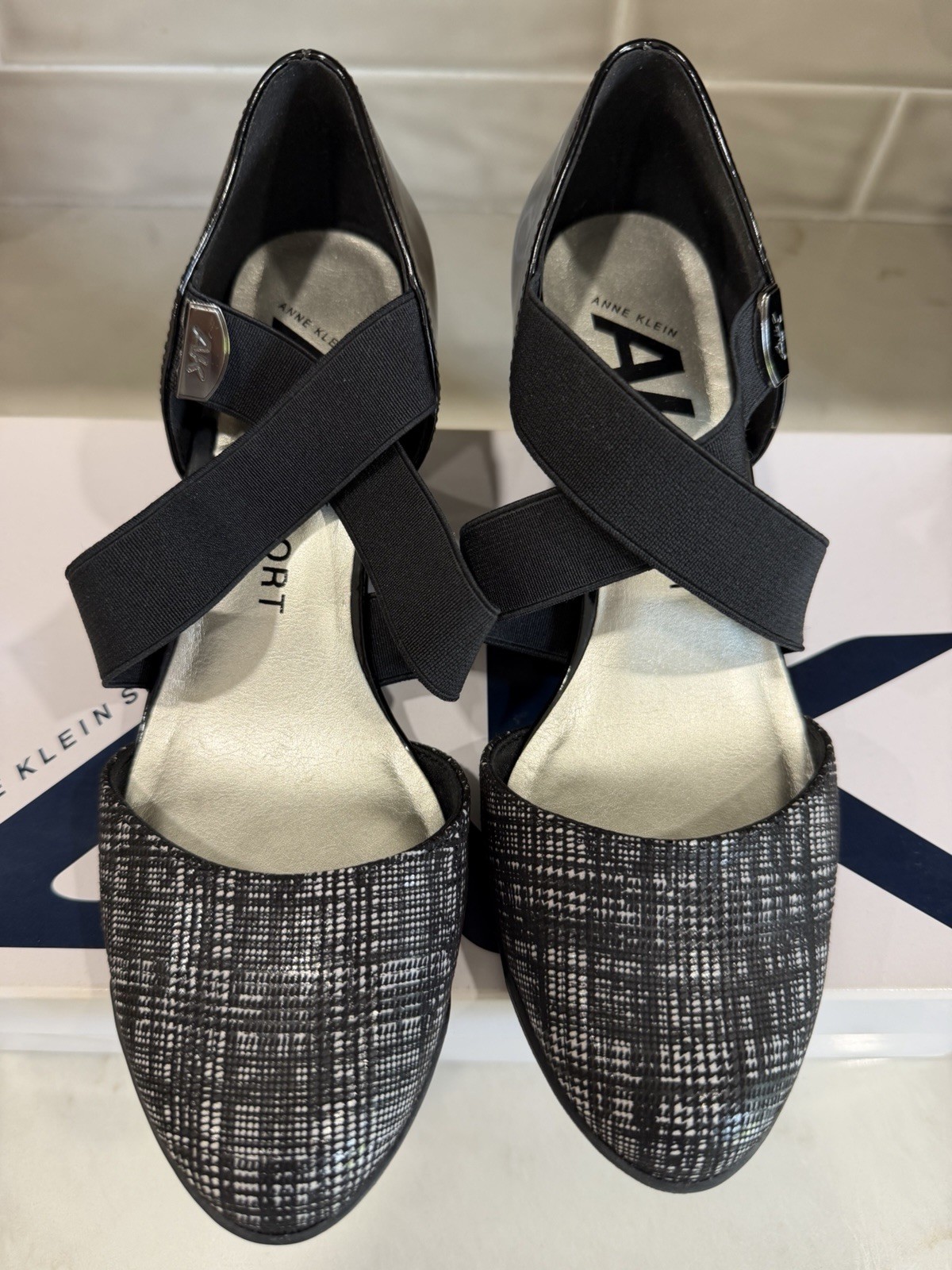 Anne Klein AK Sport Teaberry Slip On Wedge Black/White Size 6.5 Snake Skin NIB