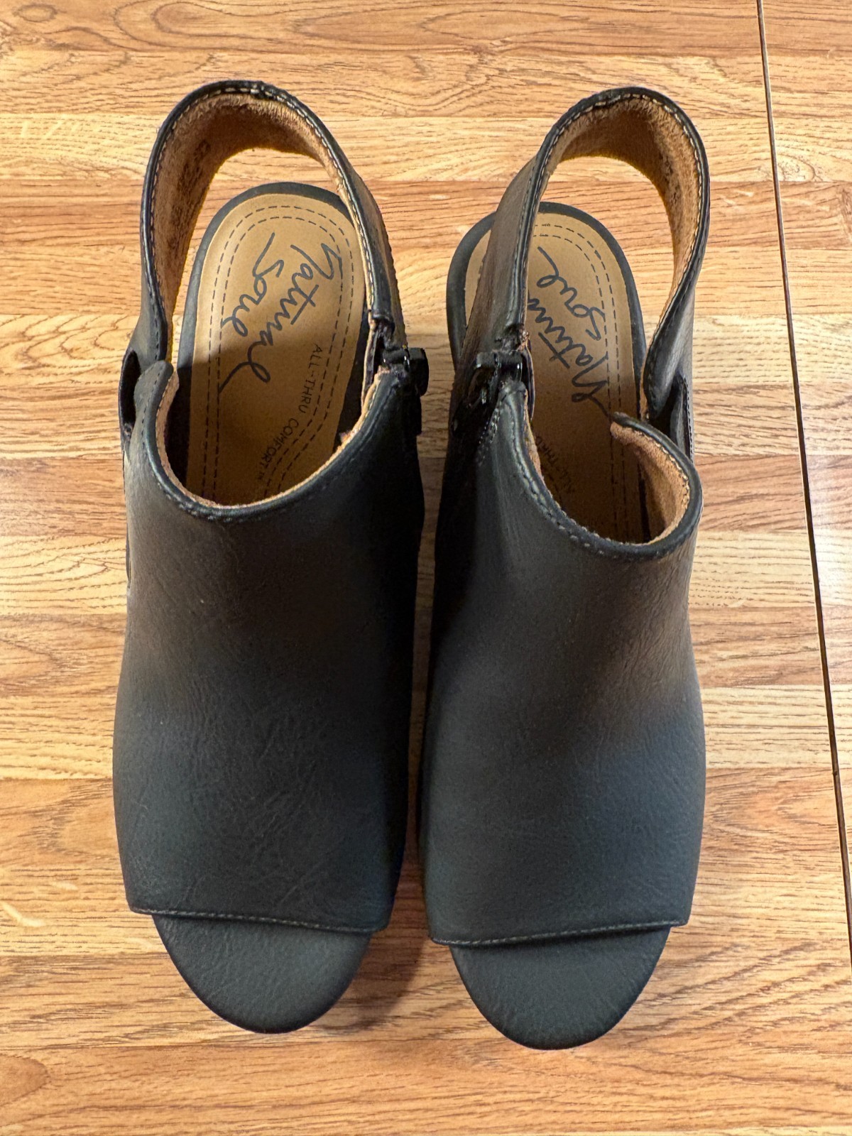 Natural Soul Black Wedge Sandals Women’s Size 6.5 Comfort Open Toe Zip Slingback