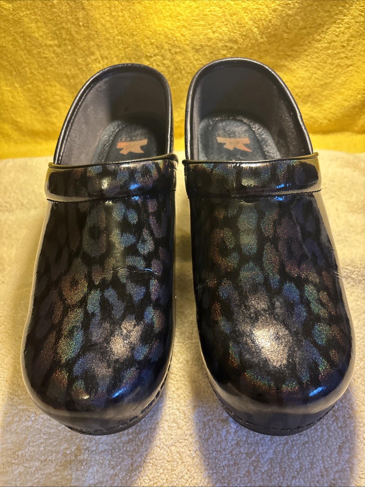 Dansko Shoes Womens US 9/9.5 Black Multi Patent Leather Clogs 40 Slip on FR/SHP