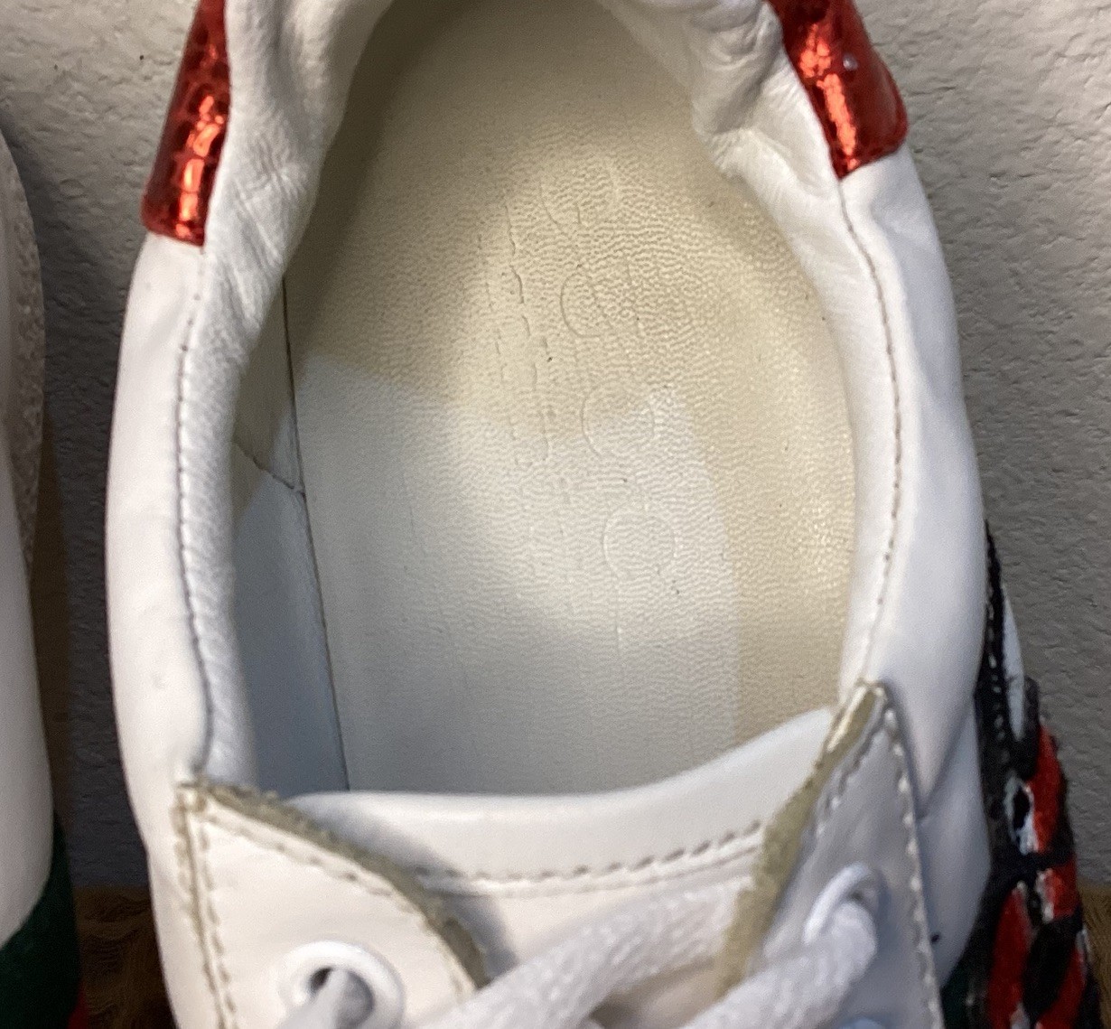 Gucci Ace Embroidered Snake White Womens 38 7 Leather Sneakers Red Green Stripe