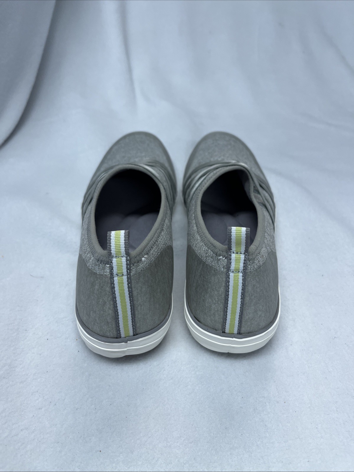 Grasshoppers Eclipse Perf Jersey Women’s 9 Slip on Gray Sneakers, EUC