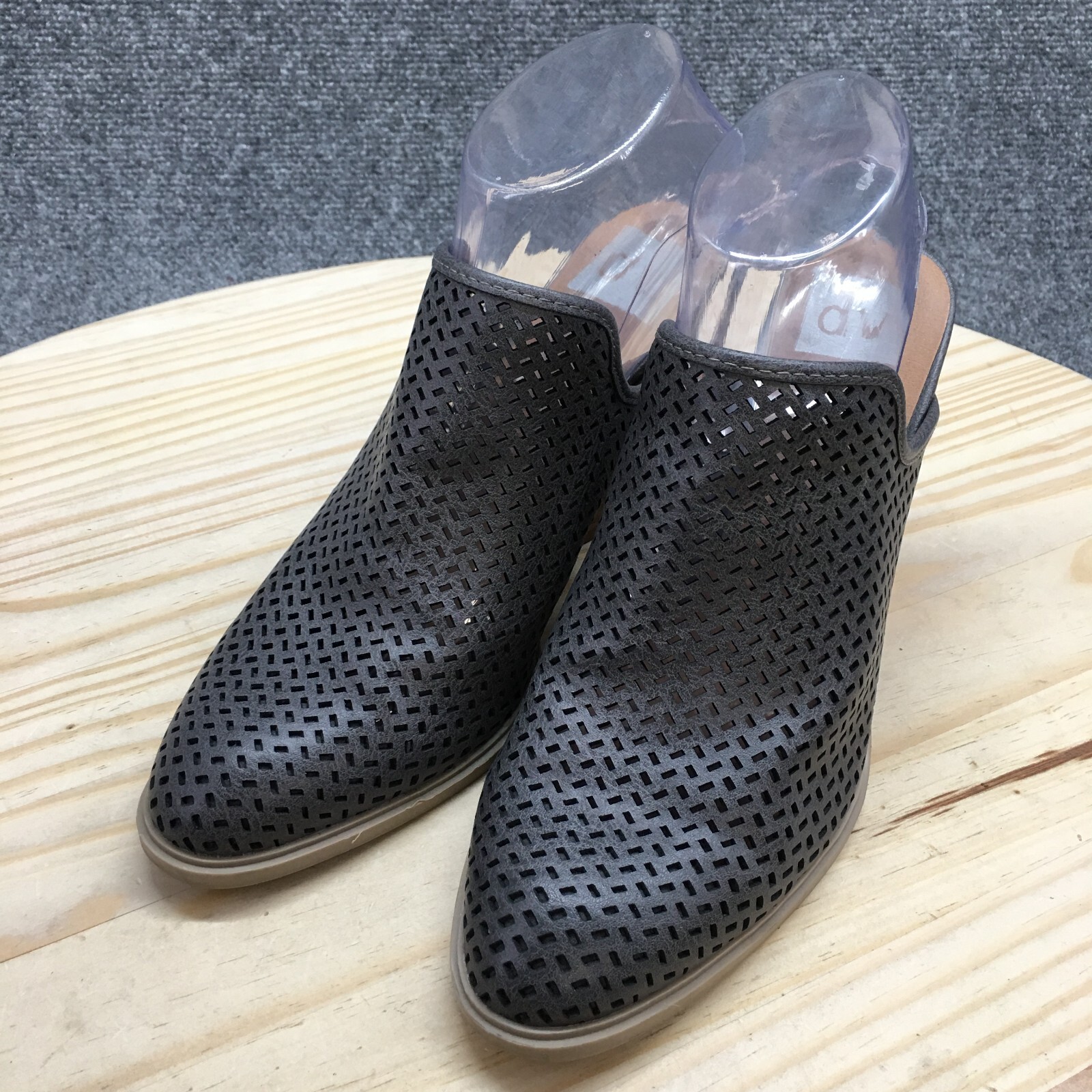 Dolce Vita Mules Womnes 9 Kenli Slip On Gray Faux Leather Block Heels Almond Toe