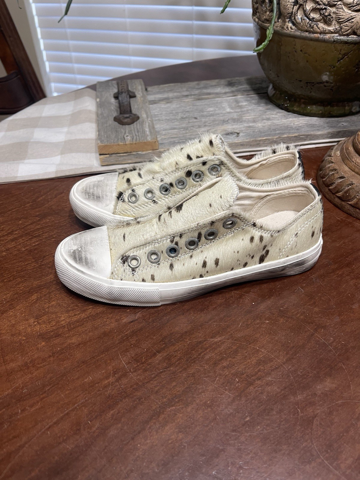 Naughty Monkey Cowhide Distressed Sneakers Wildlife Pony Hair Slip On Casual 7.5