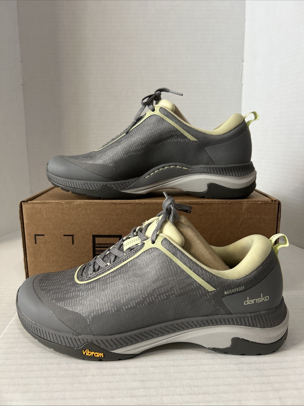 DANSKO Women Makayla Gray Mesh Yellow Hiking Shoes Sneakers EU 40 Sz 9.5 NEW
