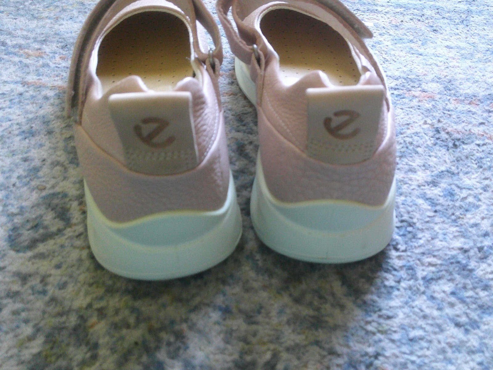 ECCO Mary Jane Pink Leather Danish Design Comfort Flats Euro 40 US 9-9.5 NWOB
