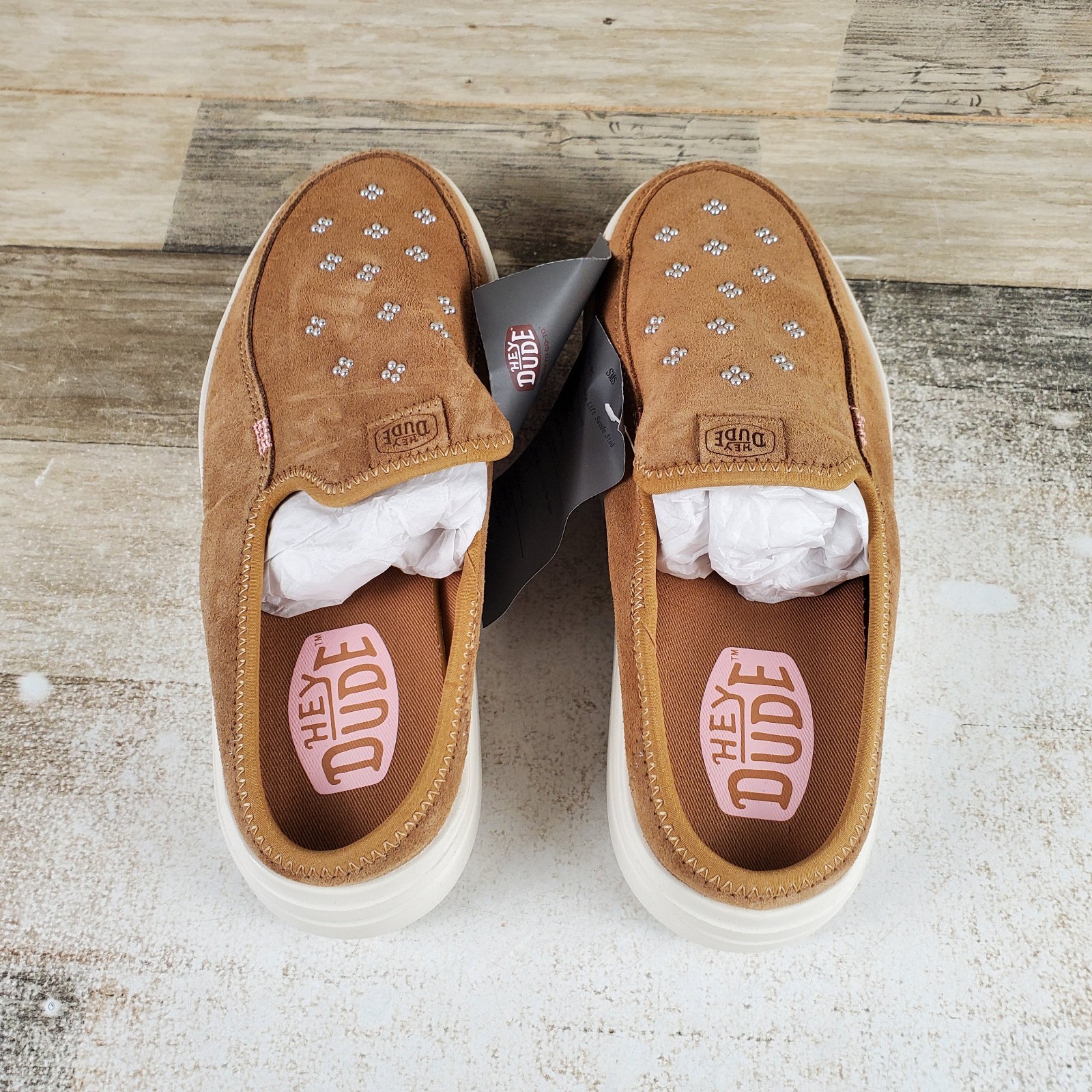 Hey Dude Austin Lift Womens Clog Sz 7 Cognac Round Toe Suede Studded Platform