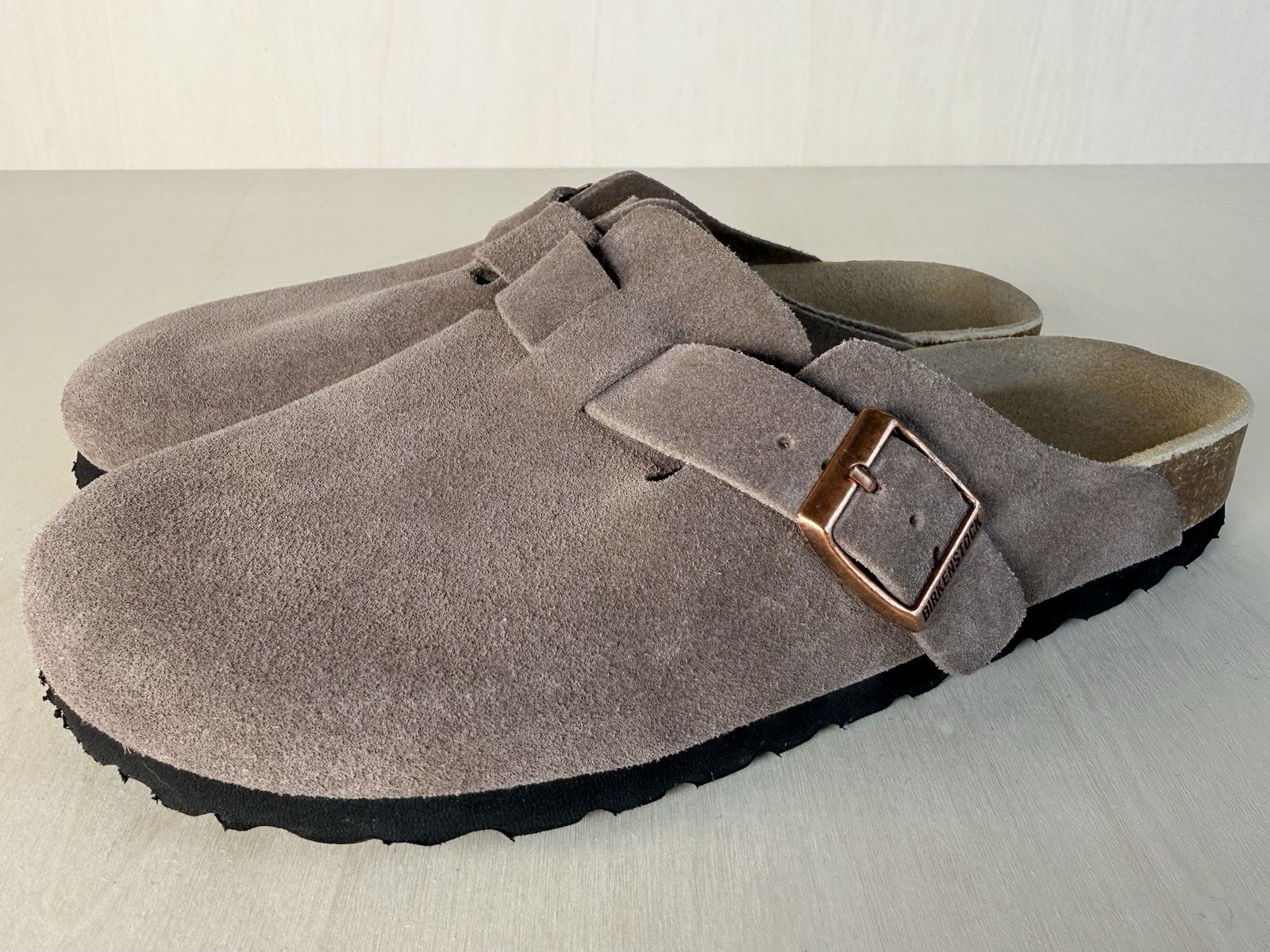 Birkenstock Boston Suede Clogs Womens 37 US 6 6.5 Taupe Soft Footbed EUC