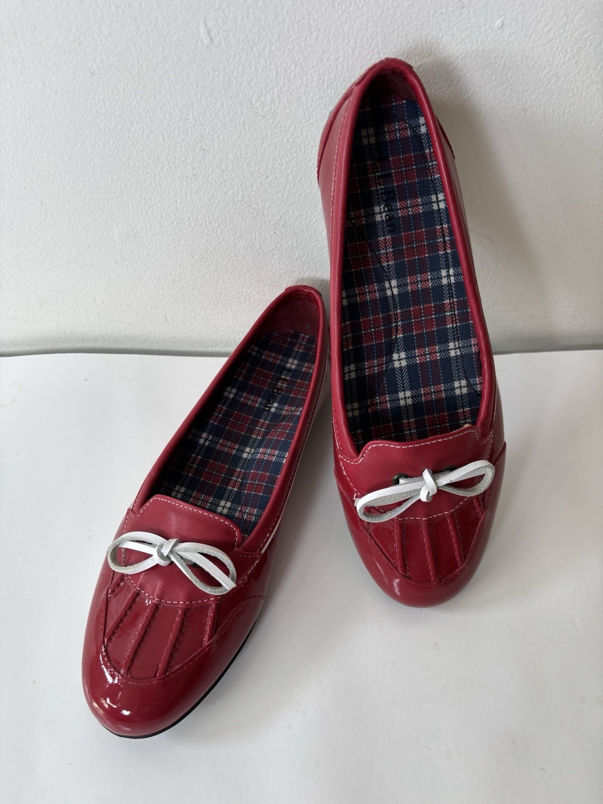 ll bean shoes Womans 6.5 M Red/White Stripe vinyl Shinny Slip On’s Plaid Linning