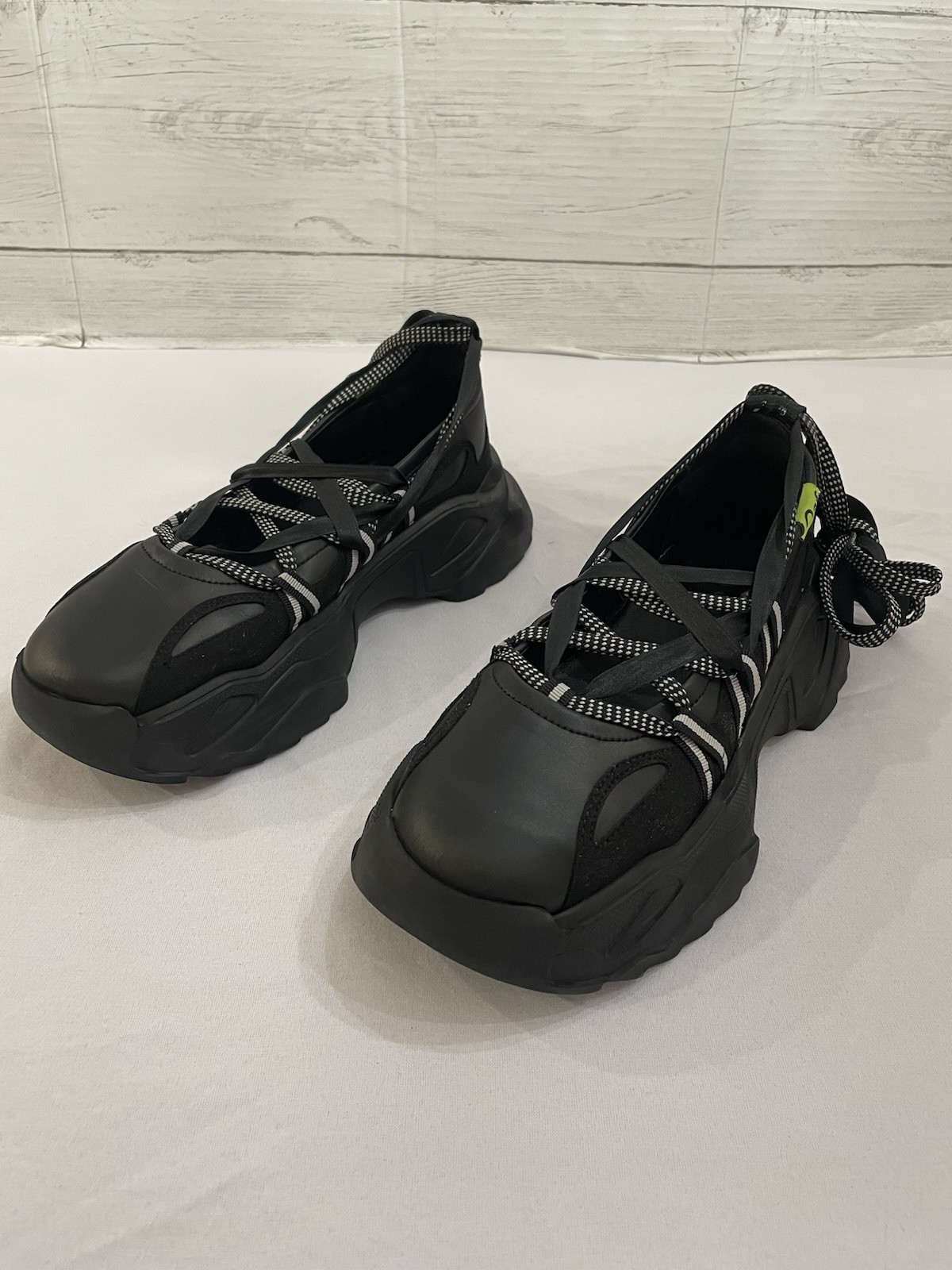 Lazy Oaf Happy Sad Lace Up Ballet Women’s Sneakers Shoes Size 40 EU 9 US Black
