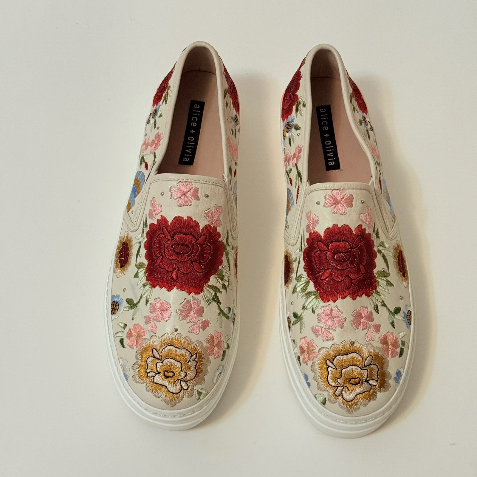 Alice + Olivia size 8 Sasha Floral Embroidered Slip-On Platform Sneakers Ivory