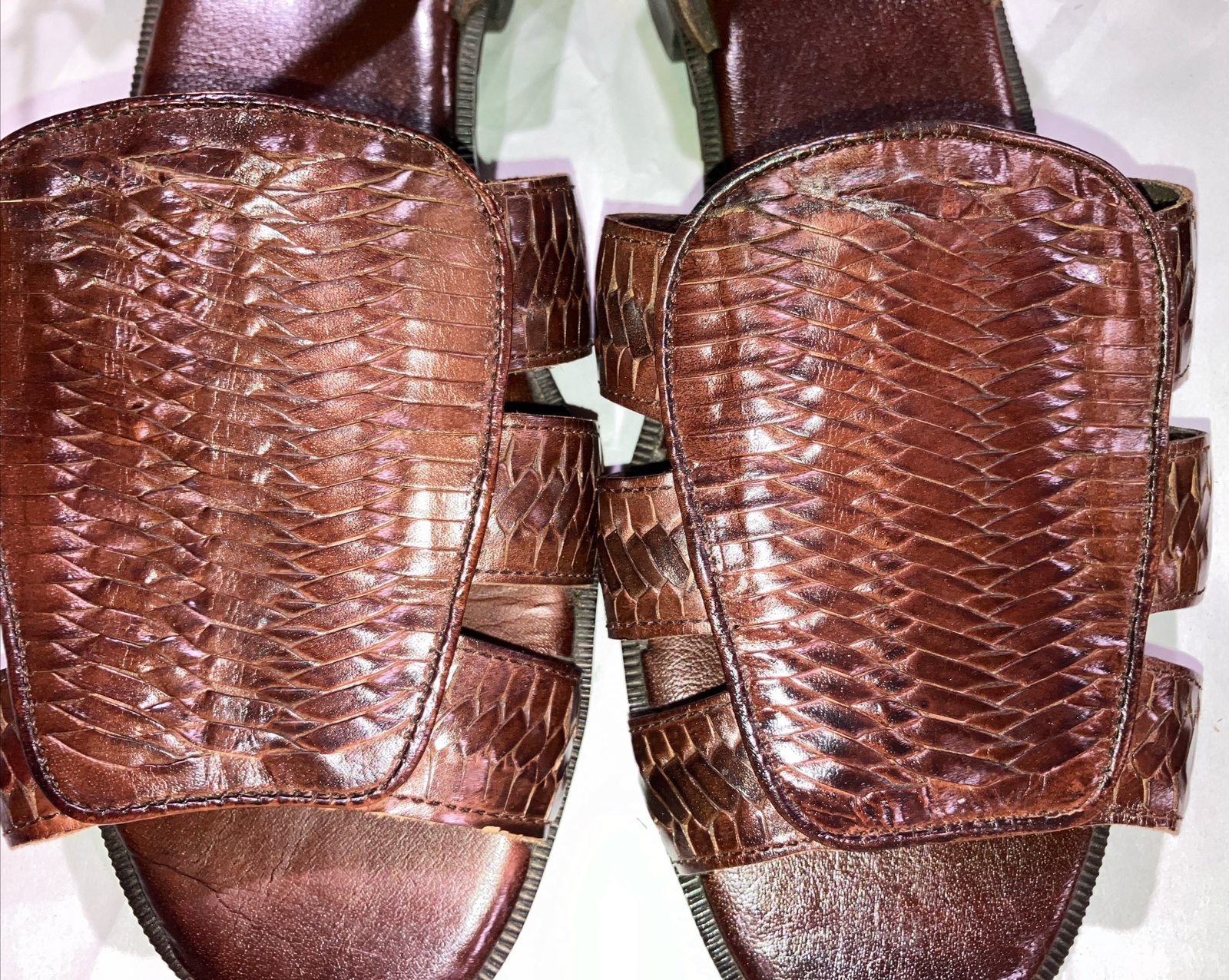 Rockport Women’s 9 Brown Leather Weaved Strapped Sandals India