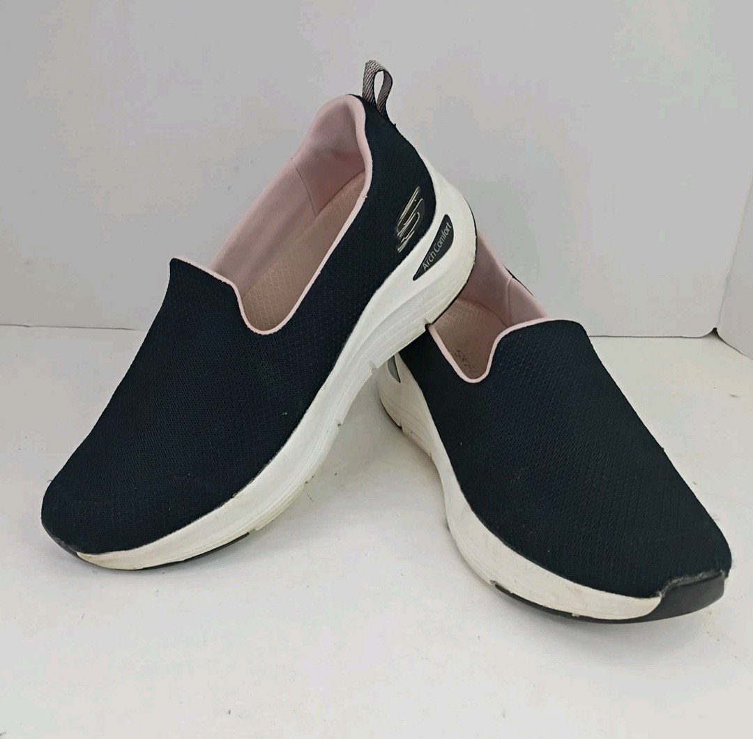 Skechers Arch Comfort Women’s Size 8.5 Slip-On Shoes Black Fabric Pink Liner