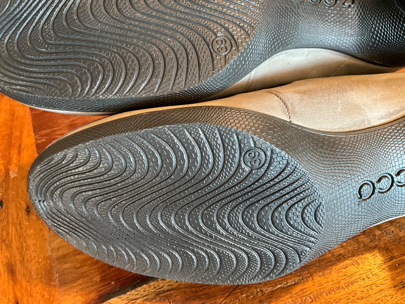 ECCO WOMENS SHOES SIZE 39/8.5 NUBUCK OMBRÉ Sculptured taupe
