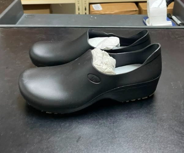 Sticky Nursing Chef Non Slip Women Shoes Rubber Black Sz 7.5