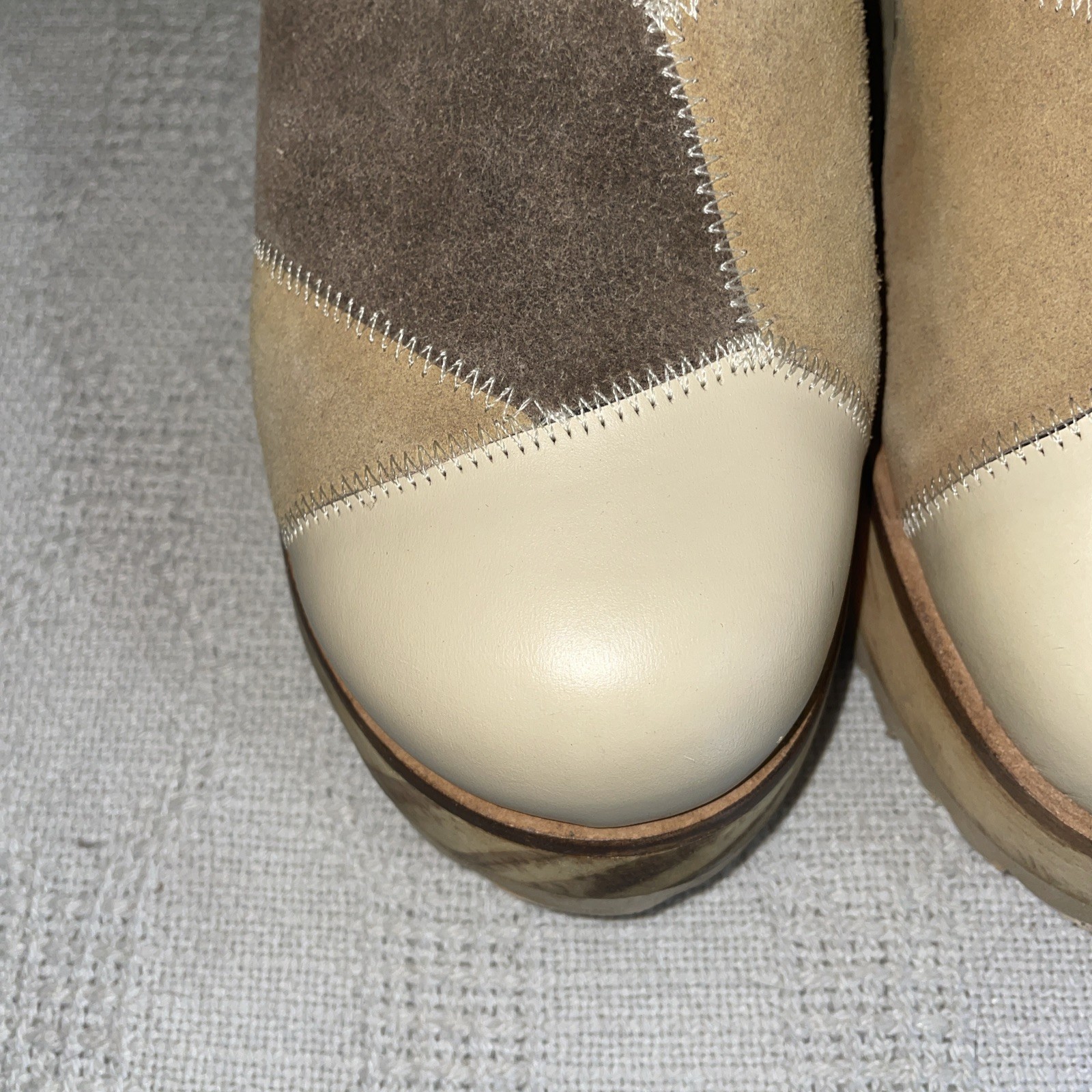 Urban Outfitters Platform Mules Womens Size 9 M Beige Brown Leather Going Out