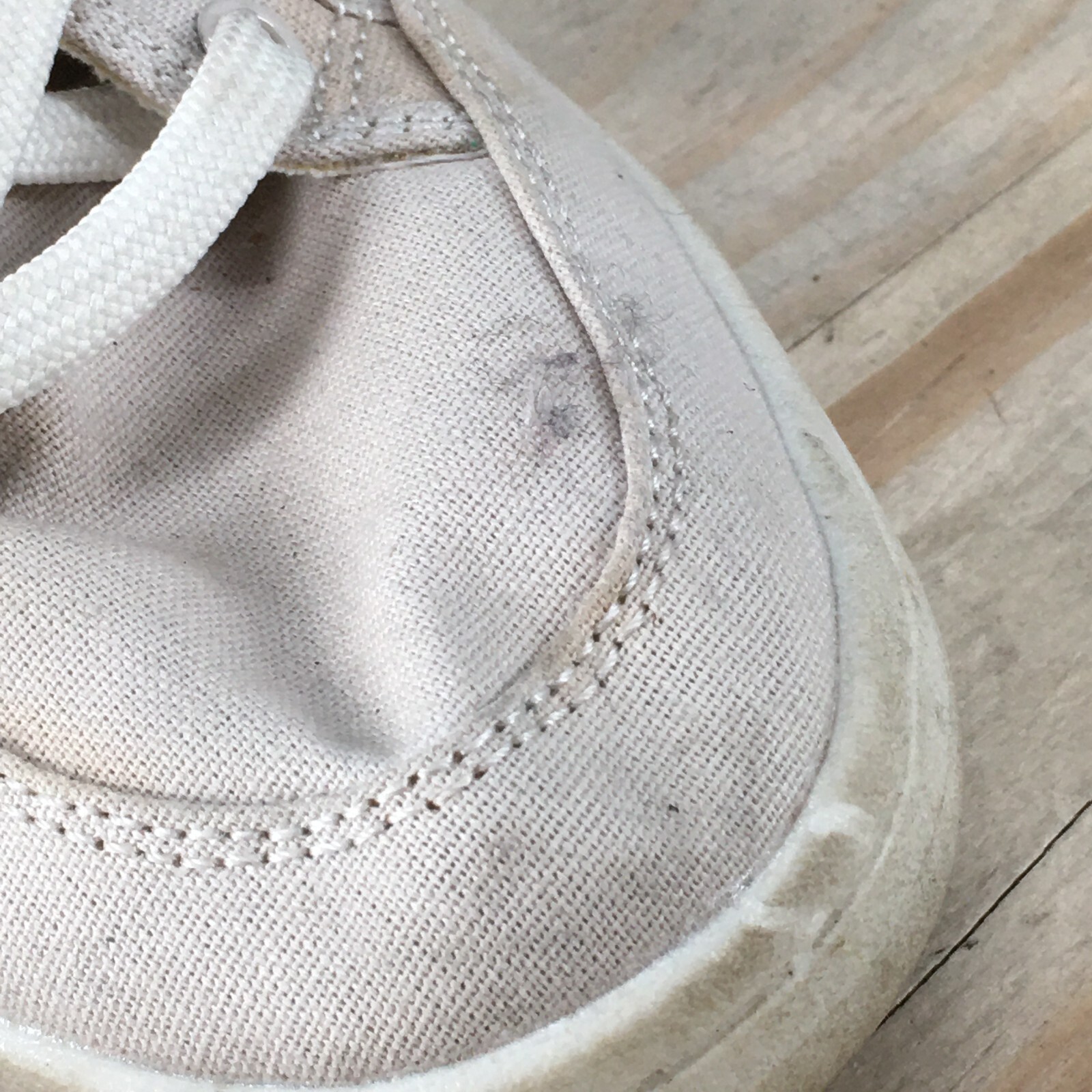 H&M Shoes Womens 6 Casual Sneakers Flats Comfort Beige Fabric Lace Up Low Top