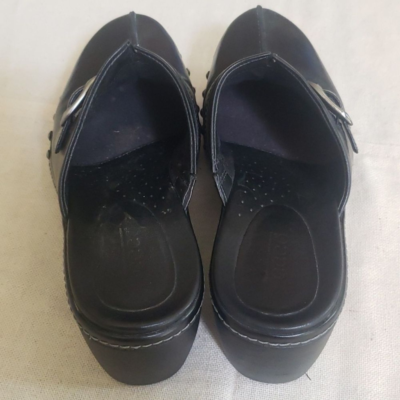 Ecco Clog Womens 38 (7.5) Black Leather Studded Buckle Slip On Comfort Mule