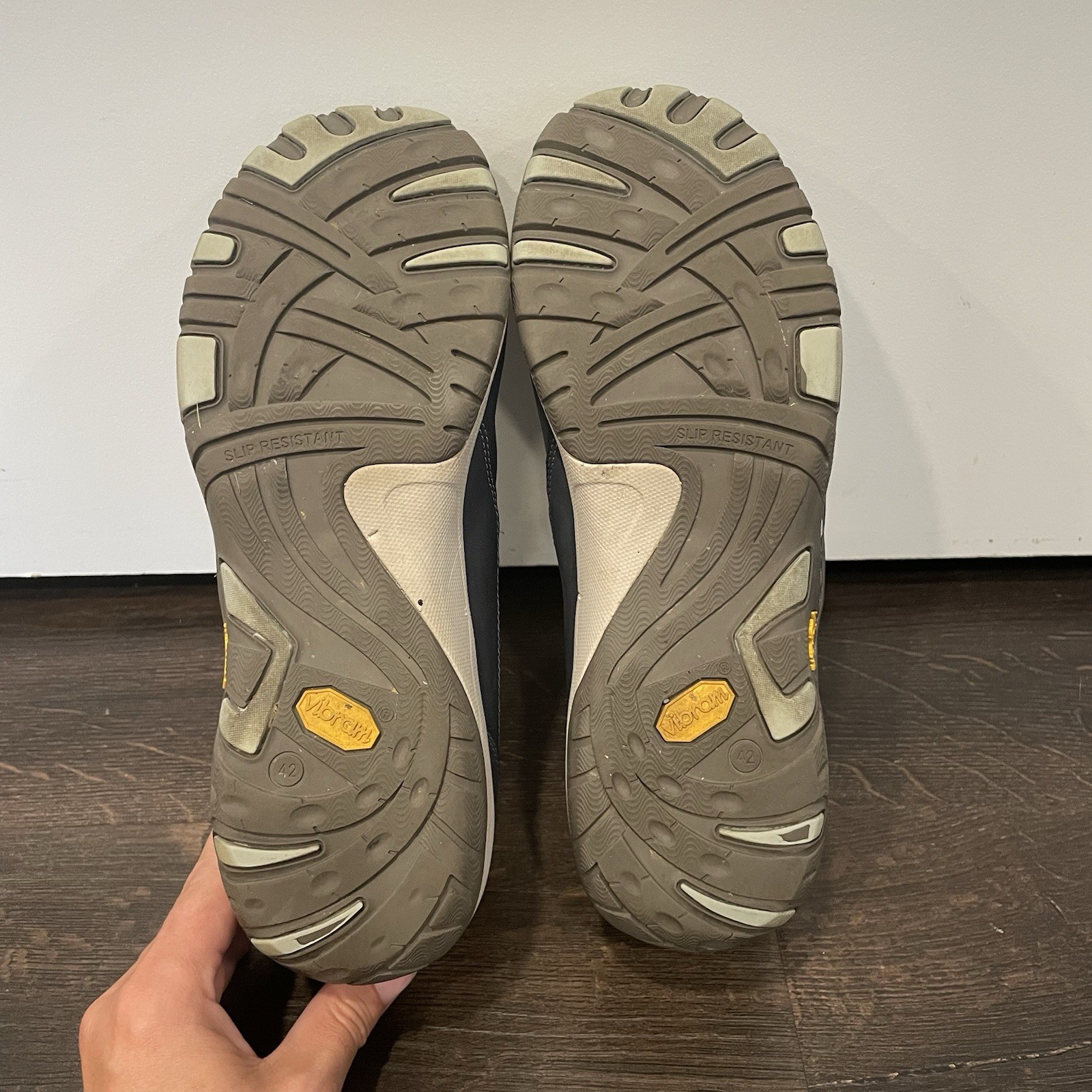 Dansko Patti Women’s Casual Shoes, Navy Milled Nubuck, Size 42 Slip On Vibram