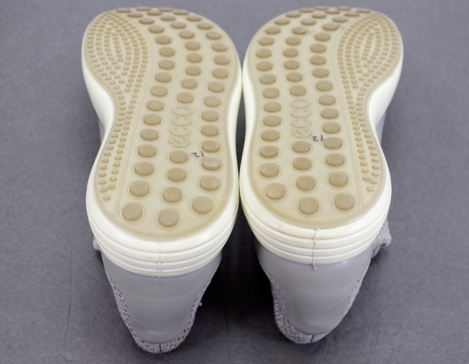Ecco Soft 7 Runner Womens EU 40 US 9 Gray Lace Up Low Top Casual Shoes Sneakers