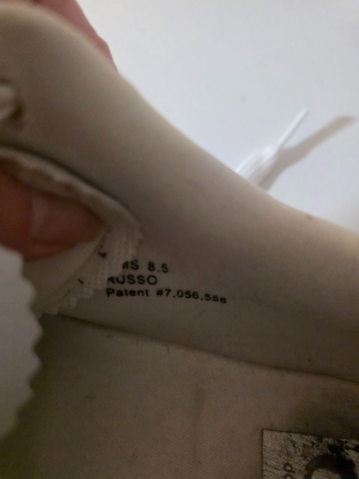 Dolce Vita Russo Ladies White Beige Black Comfy Sneakers size 8.5