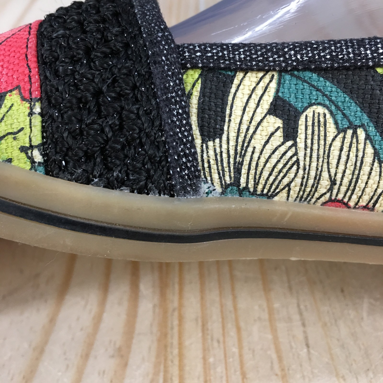Sak Roots Shoes Womens 7 Casual Slip On Floral Loafer Flats Black Multicolor