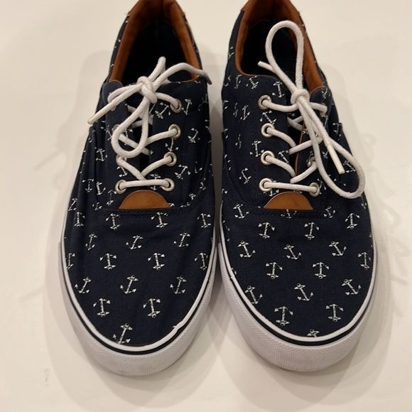 G.H. BASS & Co. Women’s “Navigate” Sneakers navy blue with white anchors Size 9