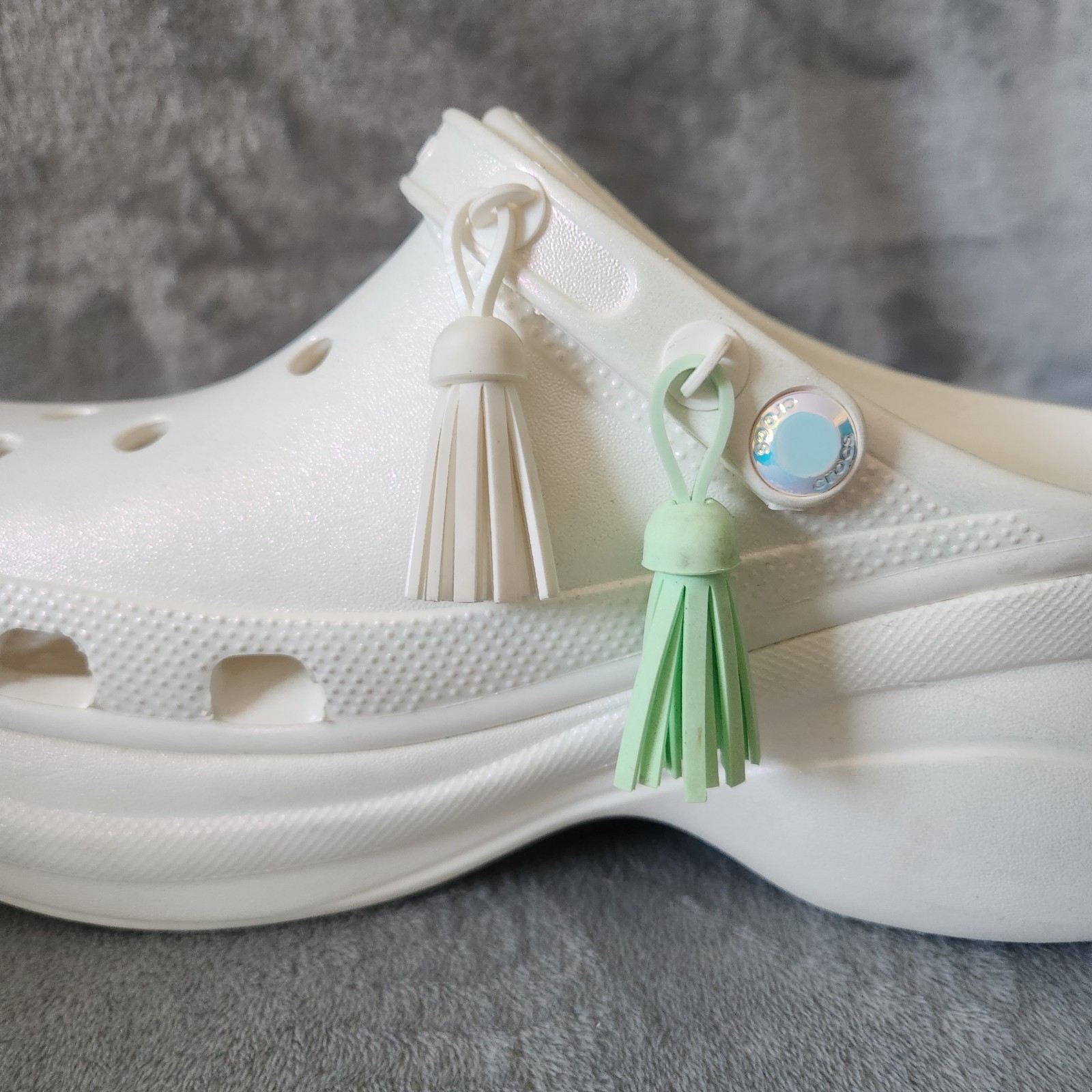 CROCS Classic Bae Festival Womens Iridescent White Tassel Platform Shoes Size 10