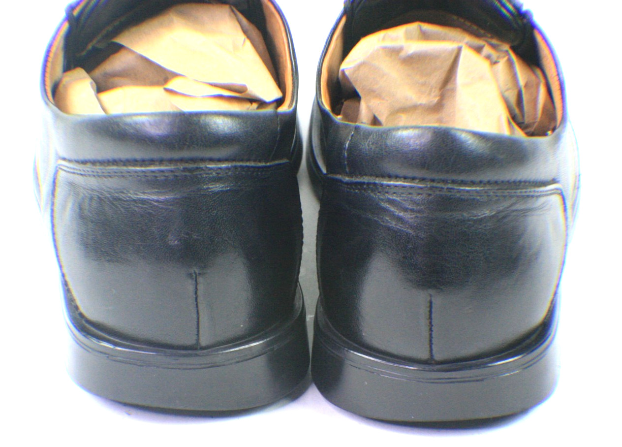 Think! Oxford Shoes Women’s Size US 6 EU 37 Black Leather Lace Up