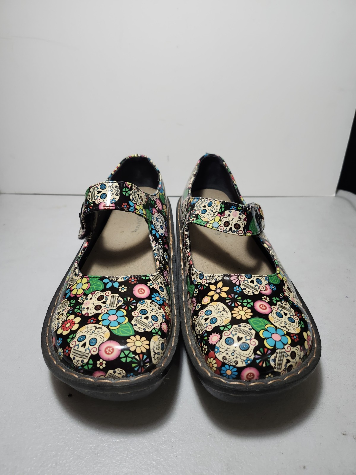 Savvy Nursing Shoe Women Size 9.5 Jane Sugar Skull Day of the Dead Halloween