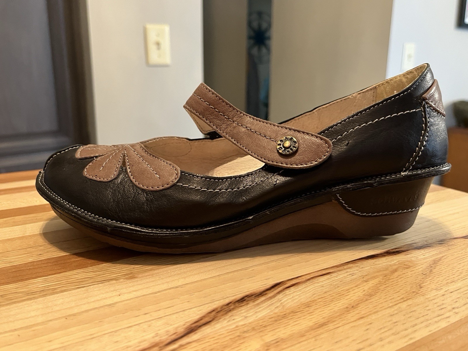 Softwaves Softy’s Light Mary Jane Leather Flower Platform PumpShoes Womens 7 38
