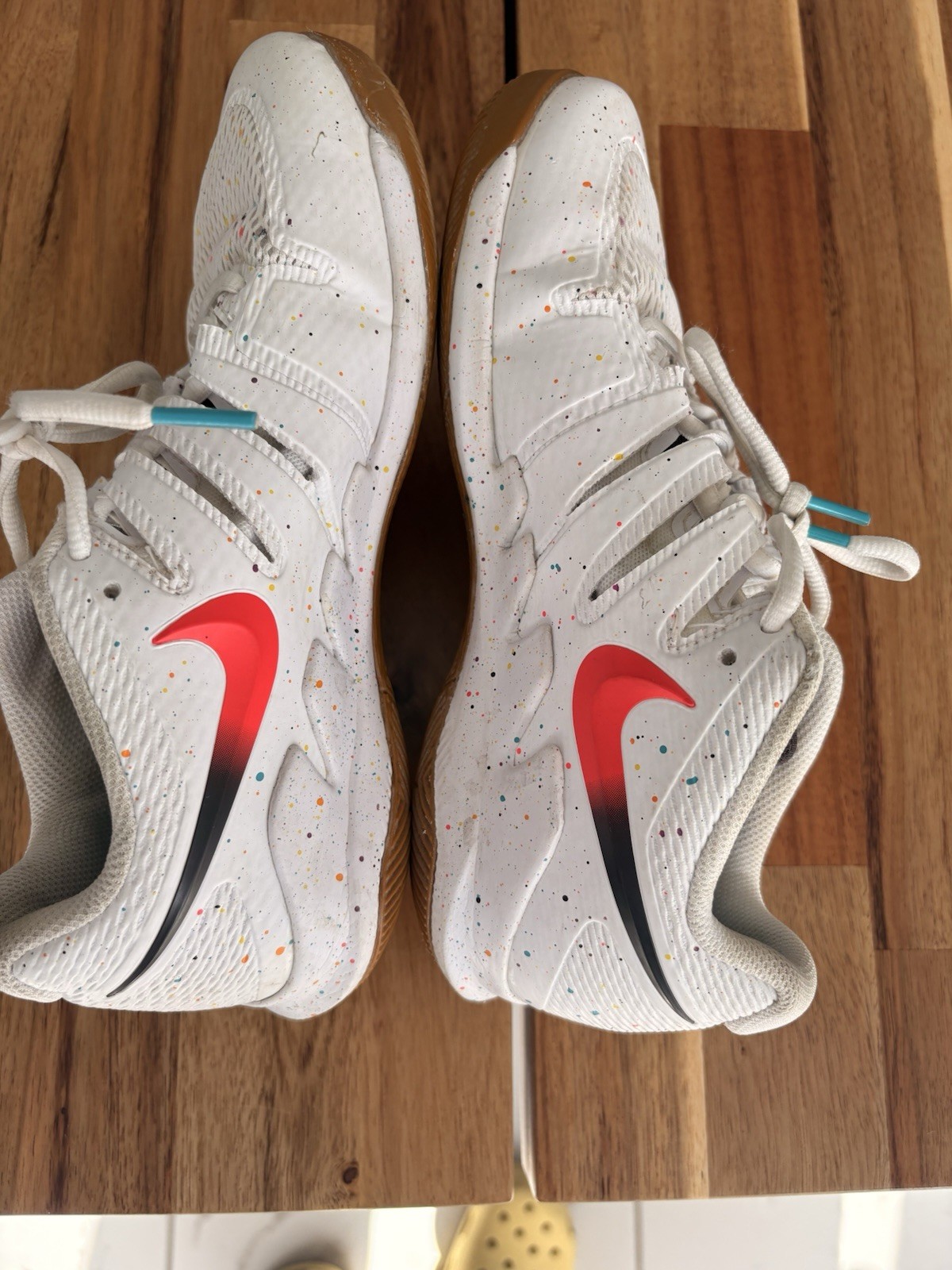 Nike Court Air Zoom Vapor X HC Shoes US Size 5.5Y White/Laser Crimson