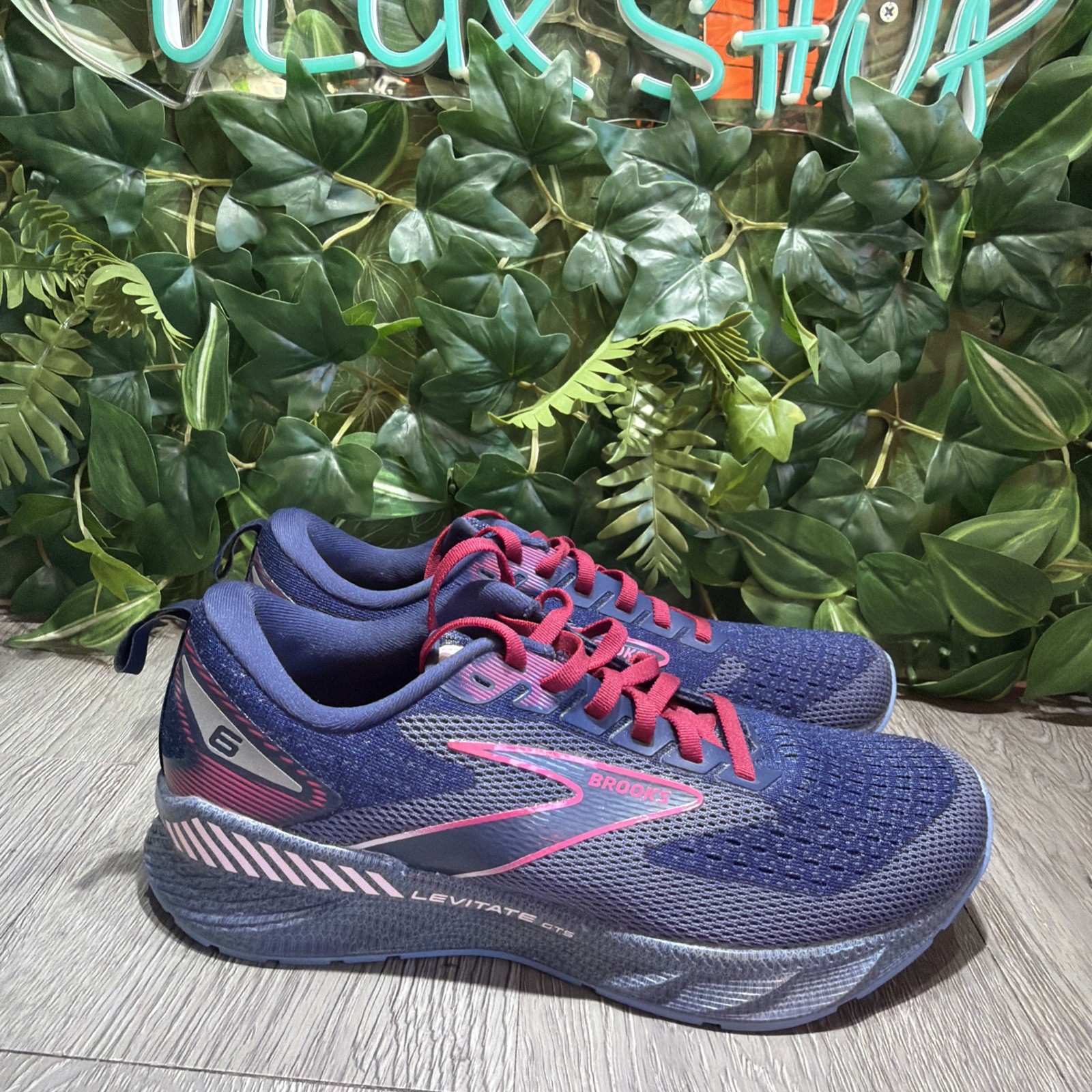 Brooks Levitate GTS 6 Womens 8 B Peacoat Purple Road Running Trainer Sneakers