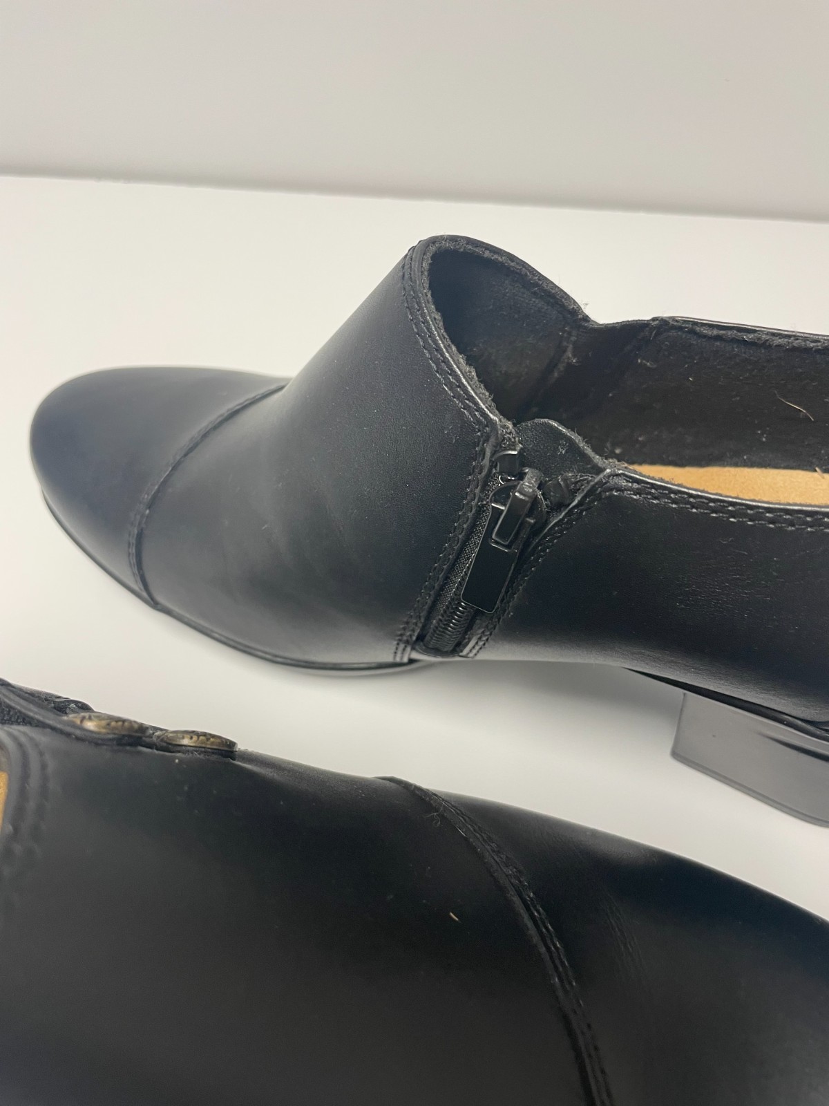 Clarks womens shoesSize 10 U.S.Black