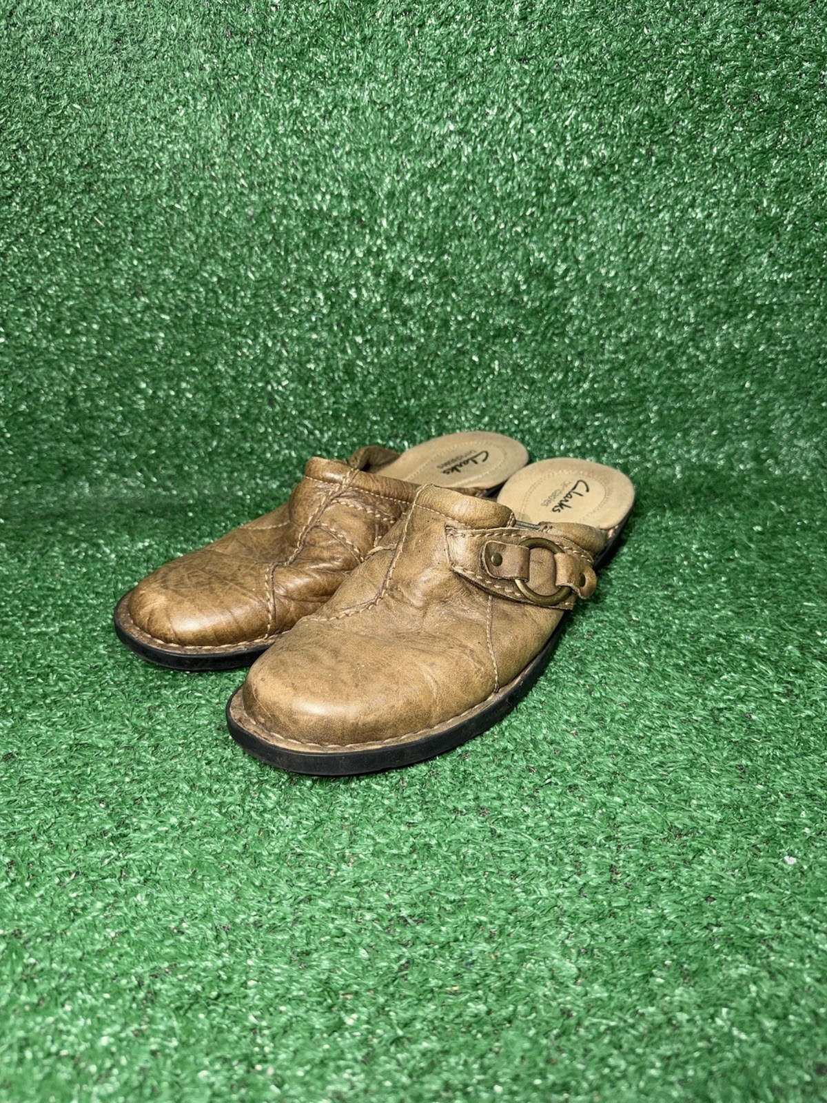 Vintage Y2K Clarks Mule Clogs Women Size 8 M Brown Leather Textured Slip On Shoe