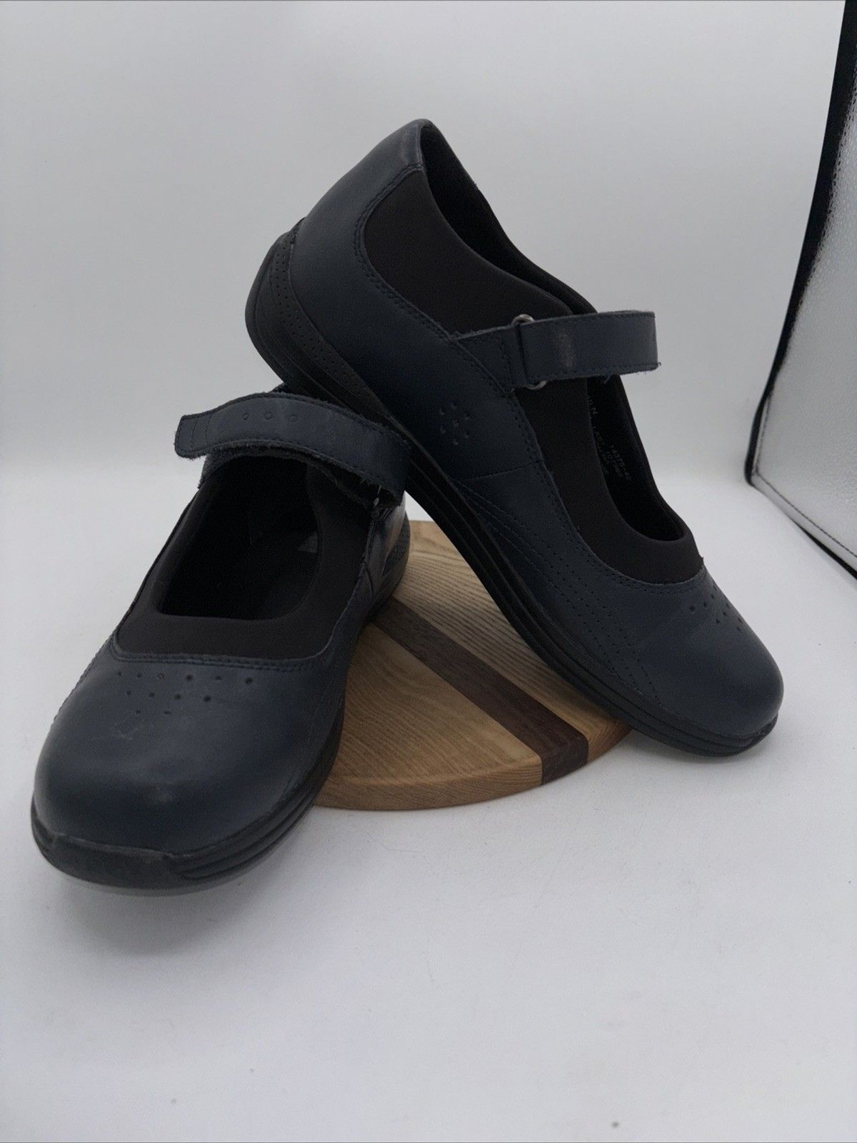 DREWS COMFORT SHOE, SIZE: 10N Navy Blue