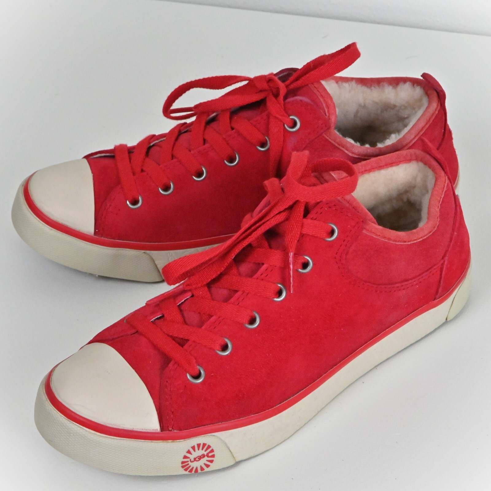 UGG 60s Suede Upper Sheepskin Shearling Lined Comfort Low Top Sneakers US7 UK5.5