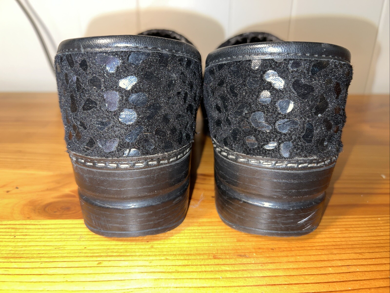 Dansko Sz 42 Leopard Cheetah Spotted Black Textile Upper Slip On Clog