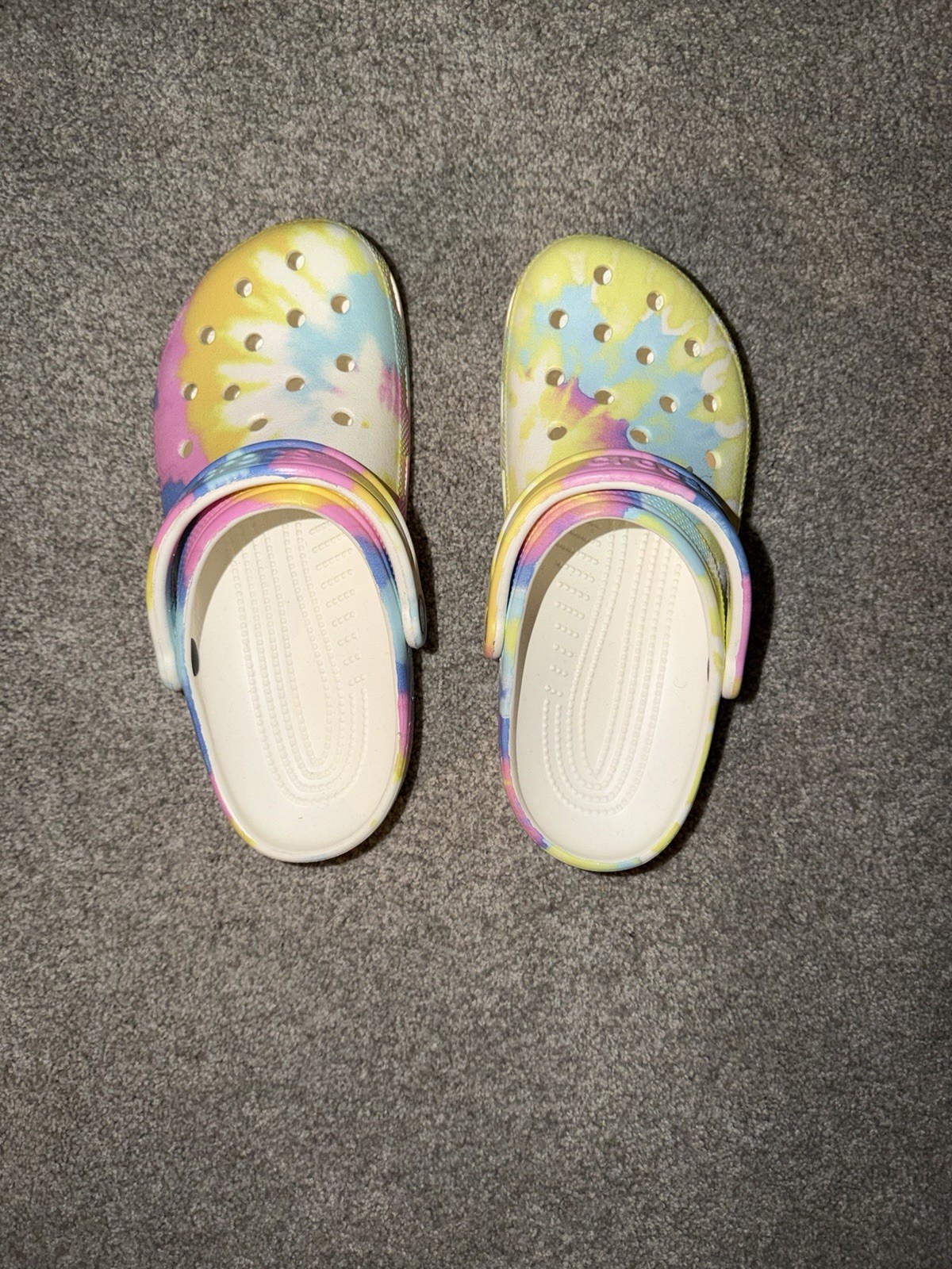 Multicolor Crocs